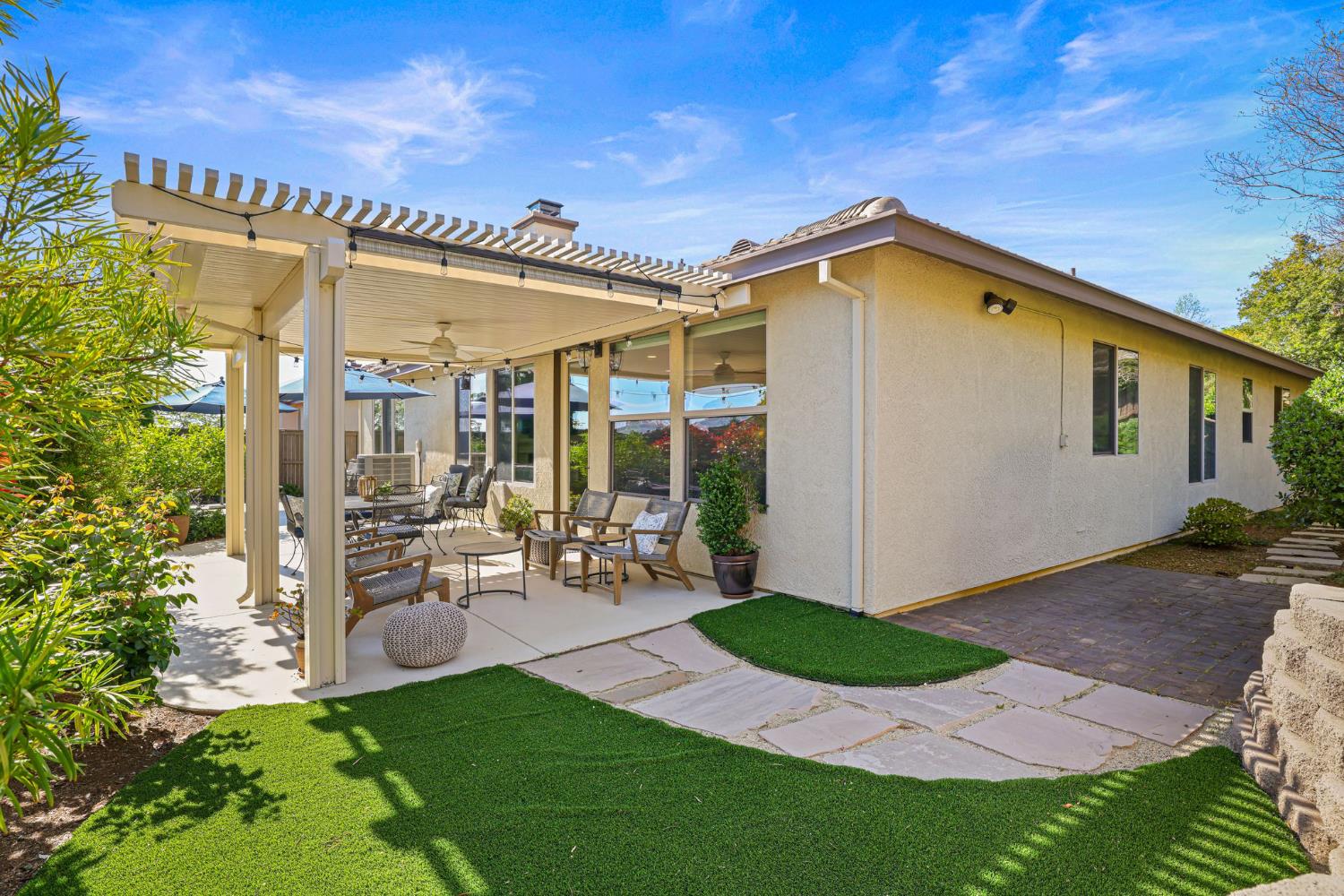 5053 Garlenda Drive