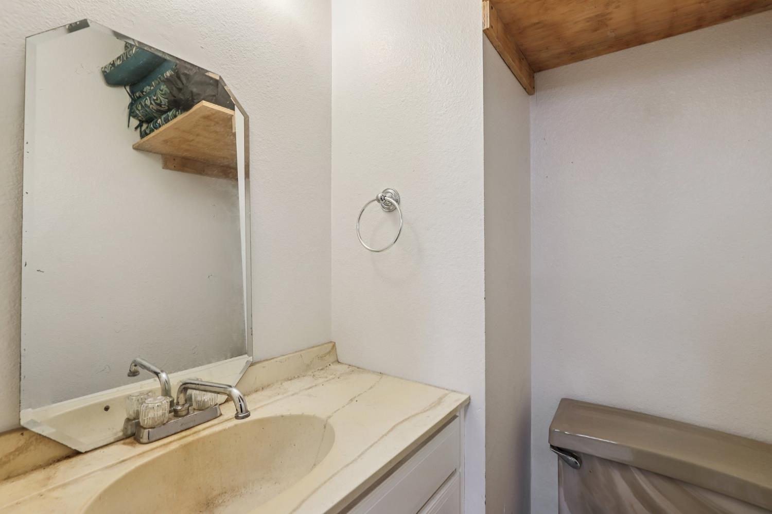 4216 Corona Way