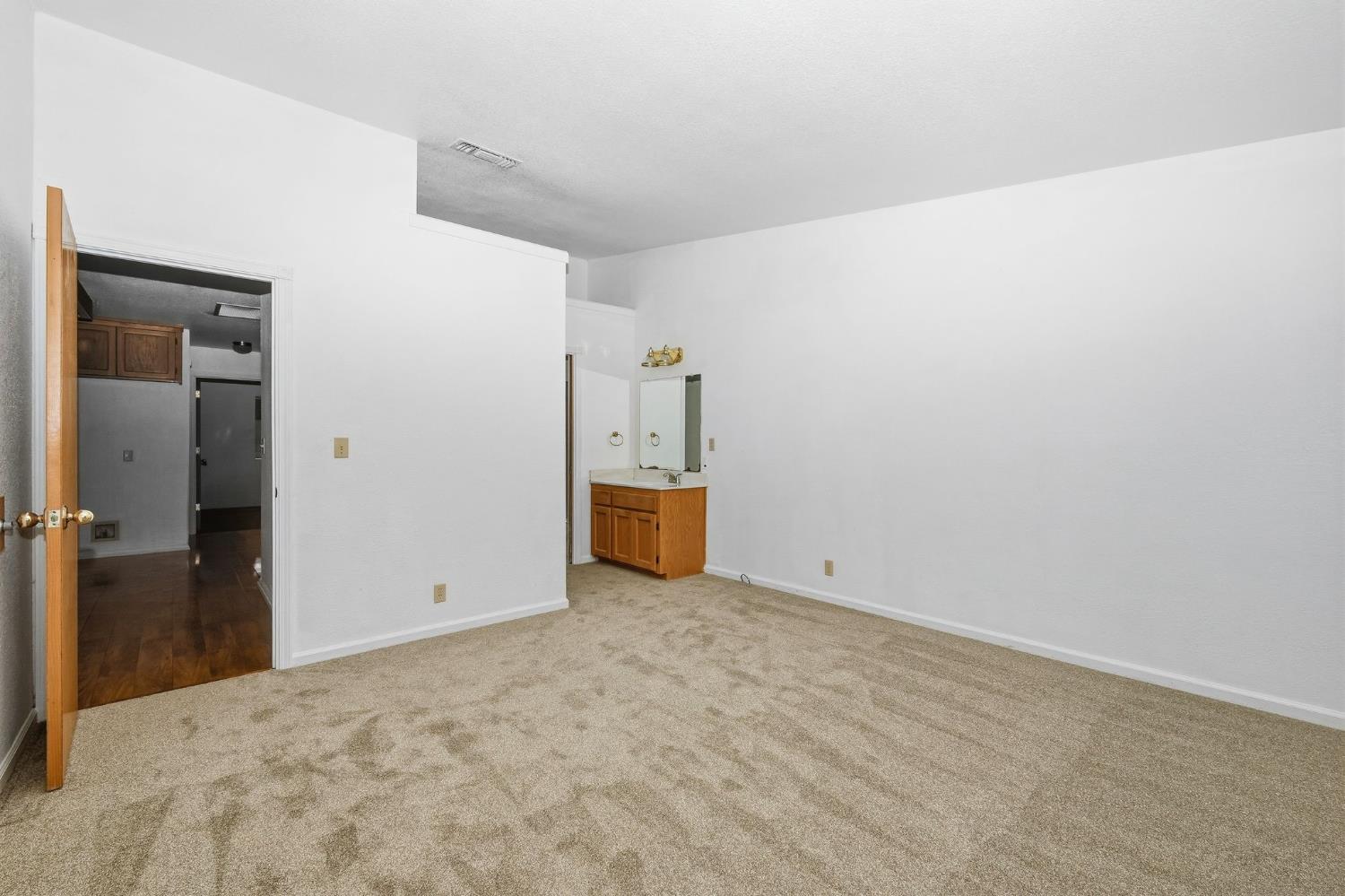 2725 Yuma Court
