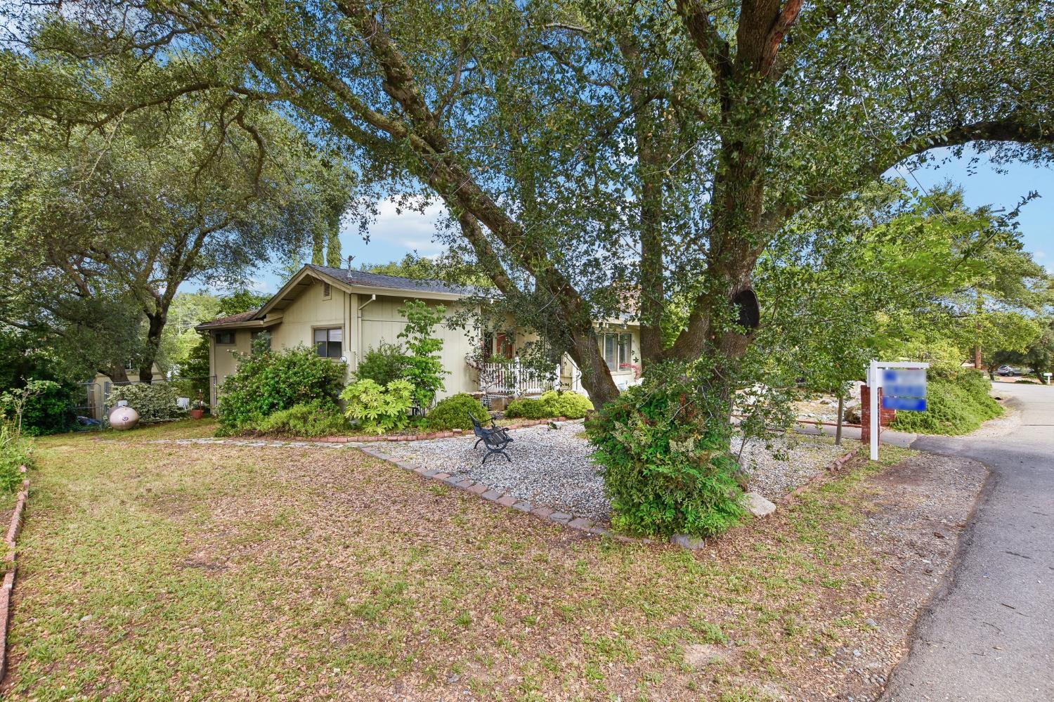 6180 Rustic Hills Drive
