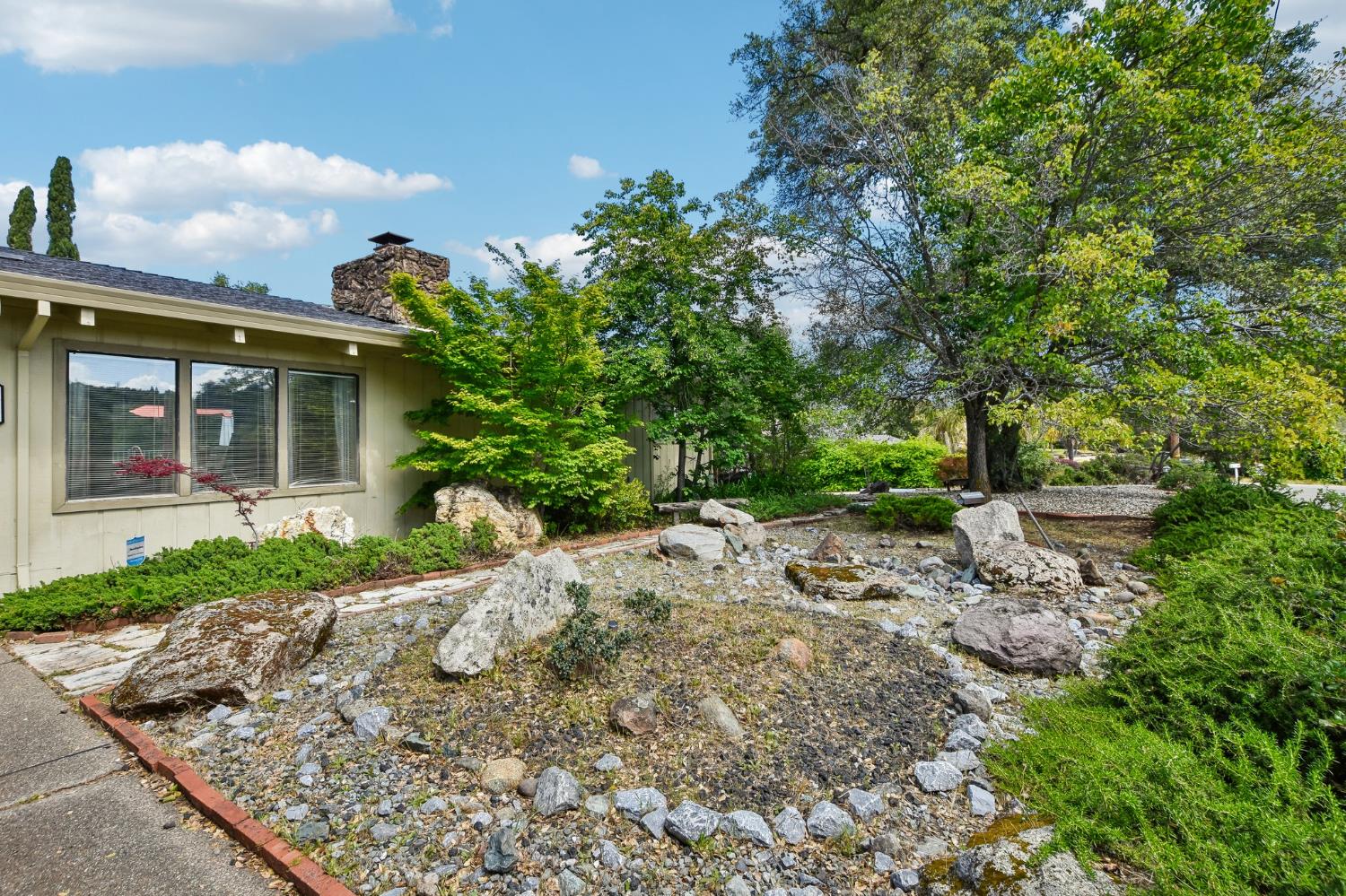 6180 Rustic Hills Drive