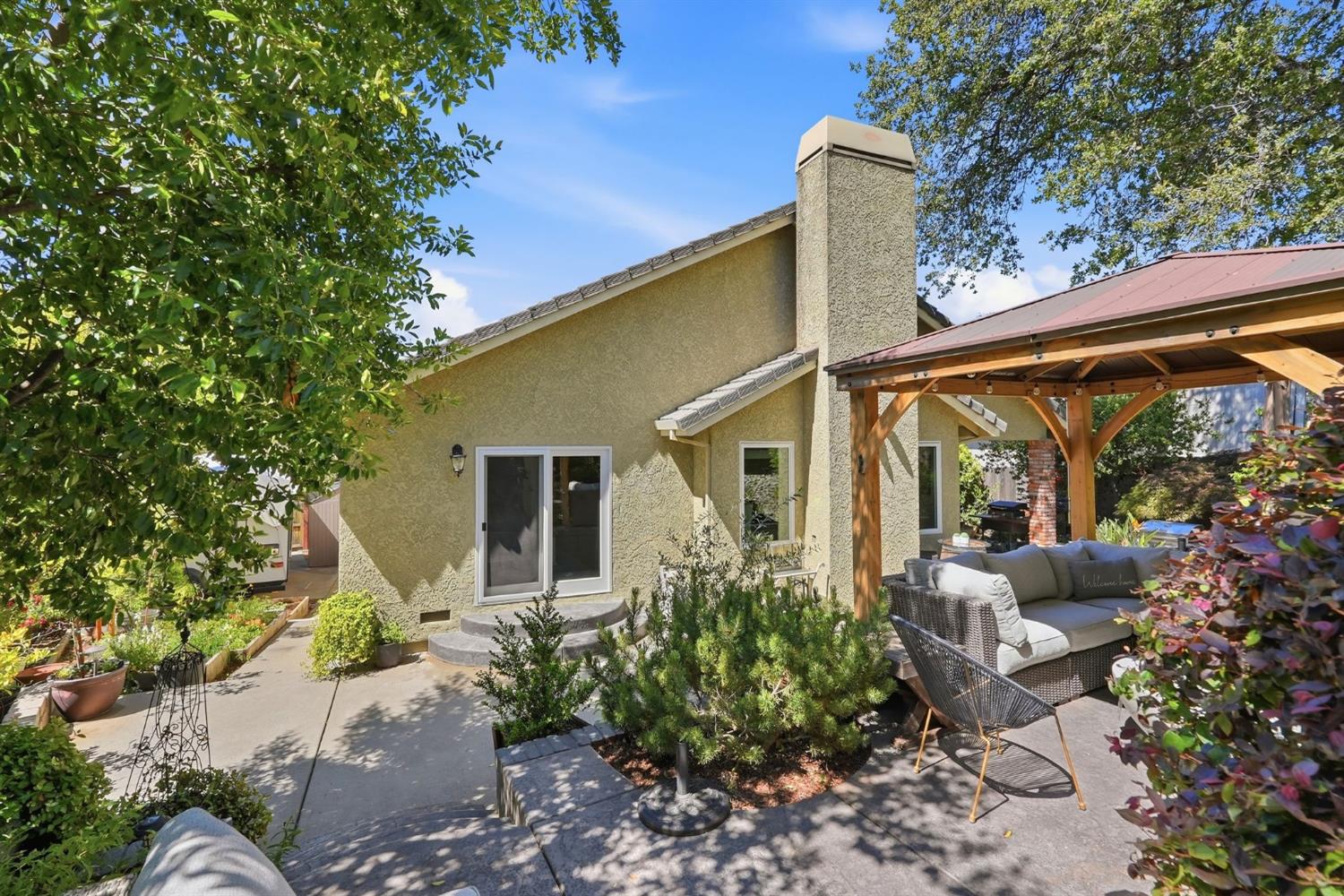 1475 Foxridge Circle