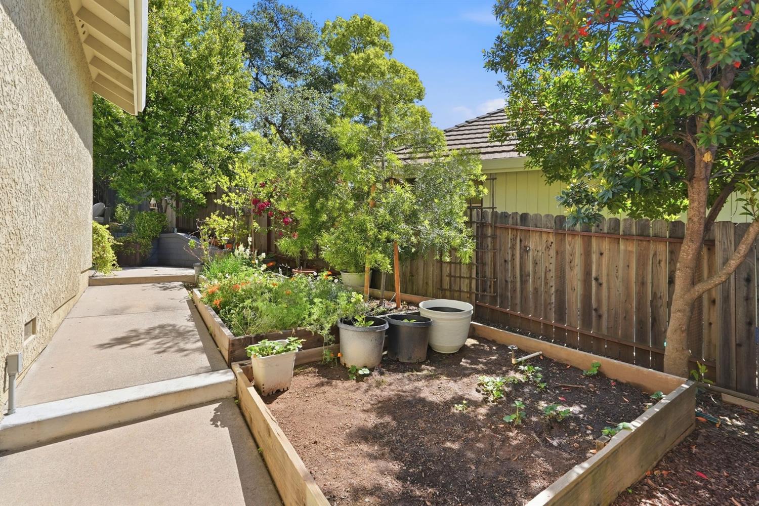 1475 Foxridge Circle
