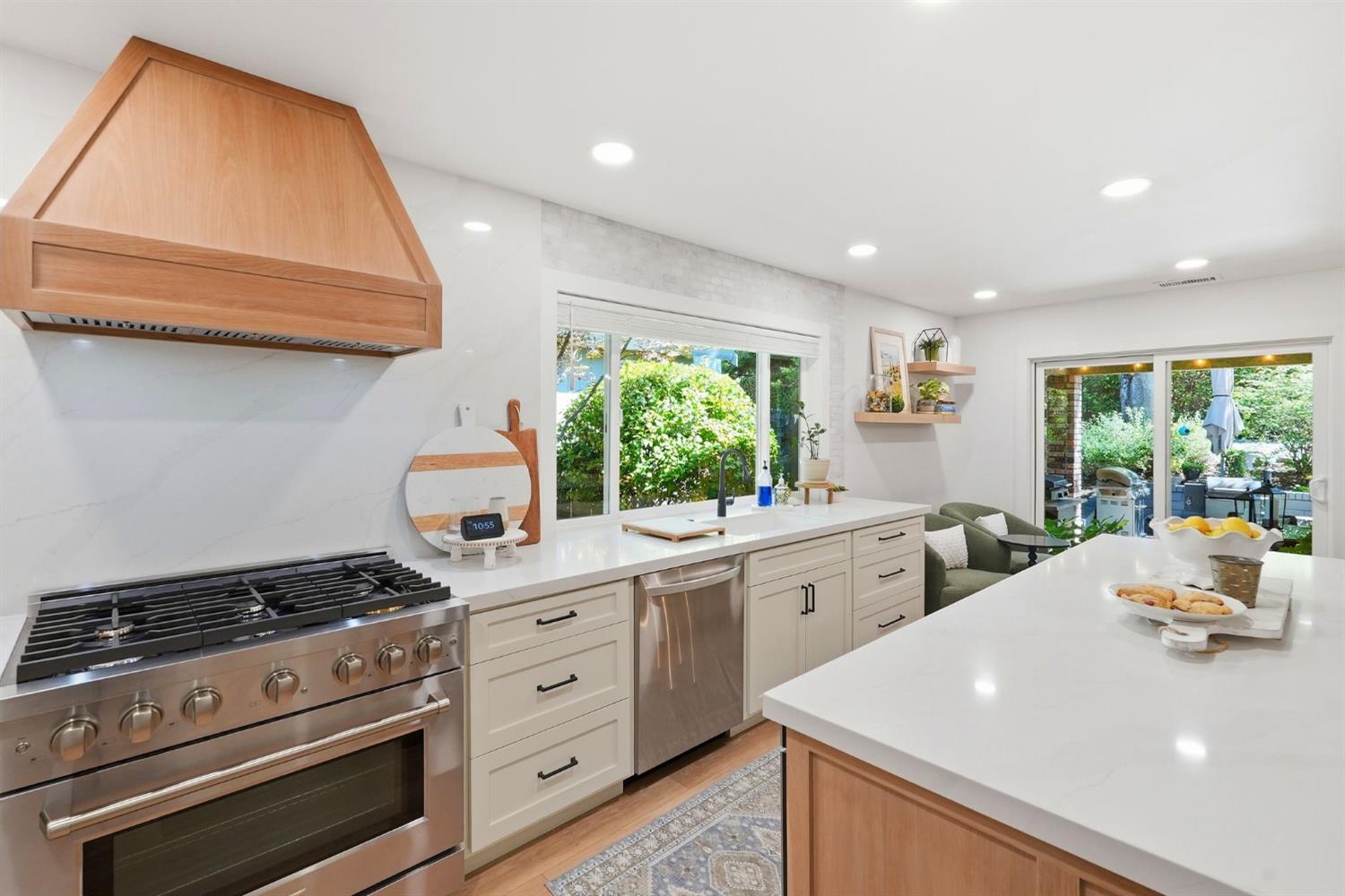 1475 Foxridge Circle