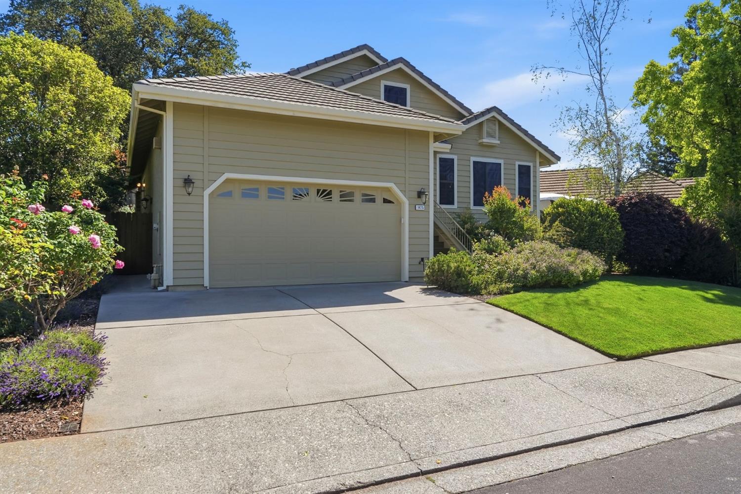 1475 Foxridge Circle
