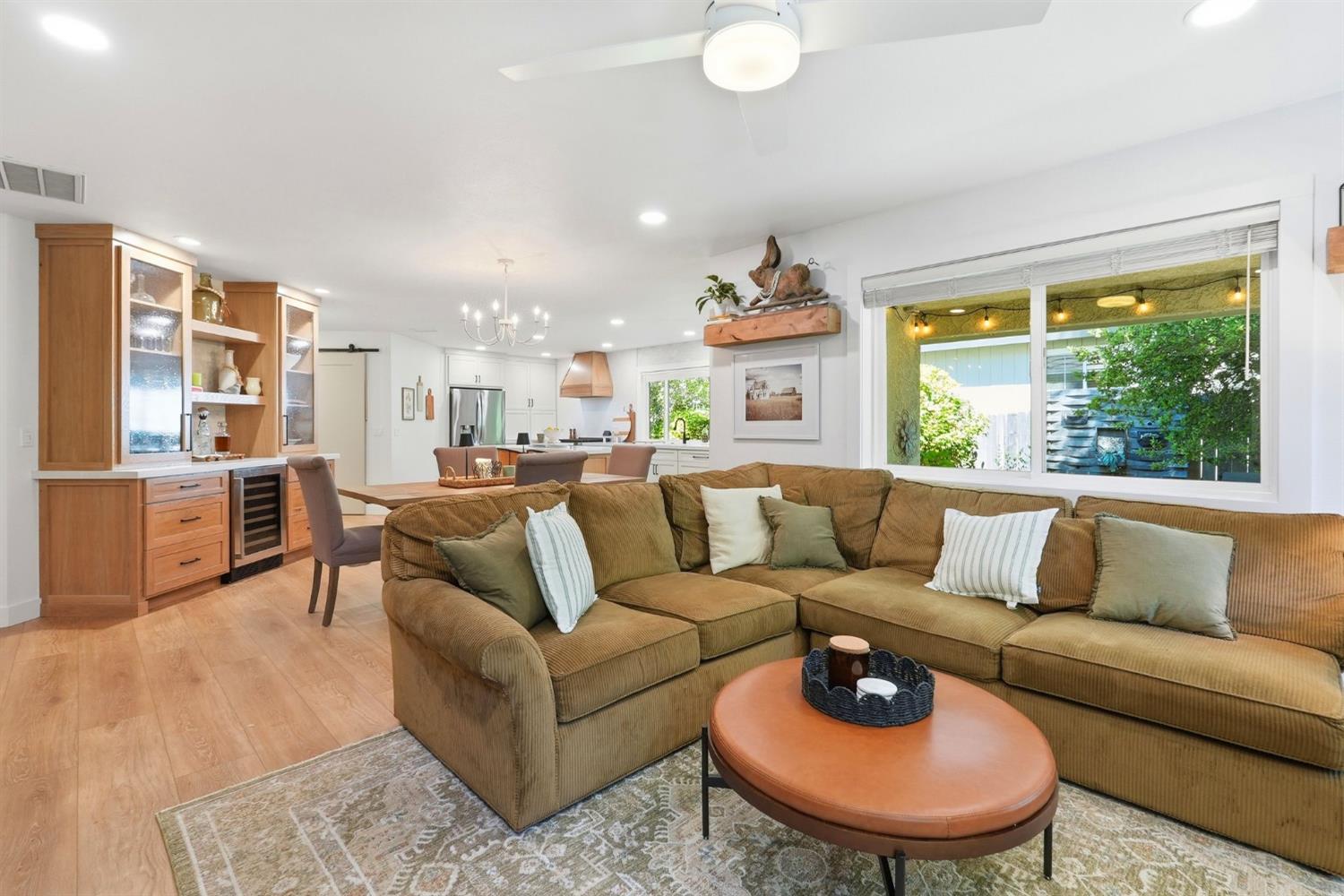 1475 Foxridge Circle