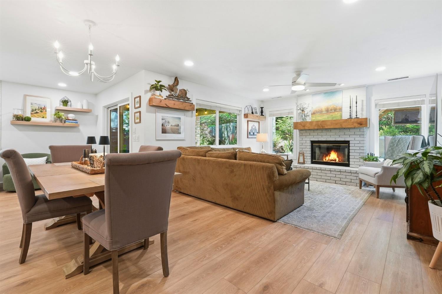 1475 Foxridge Circle