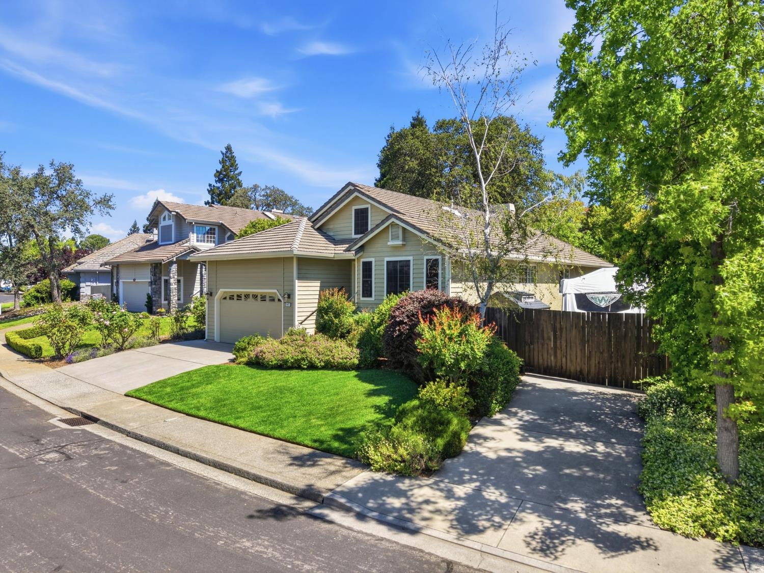 1475 Foxridge Circle