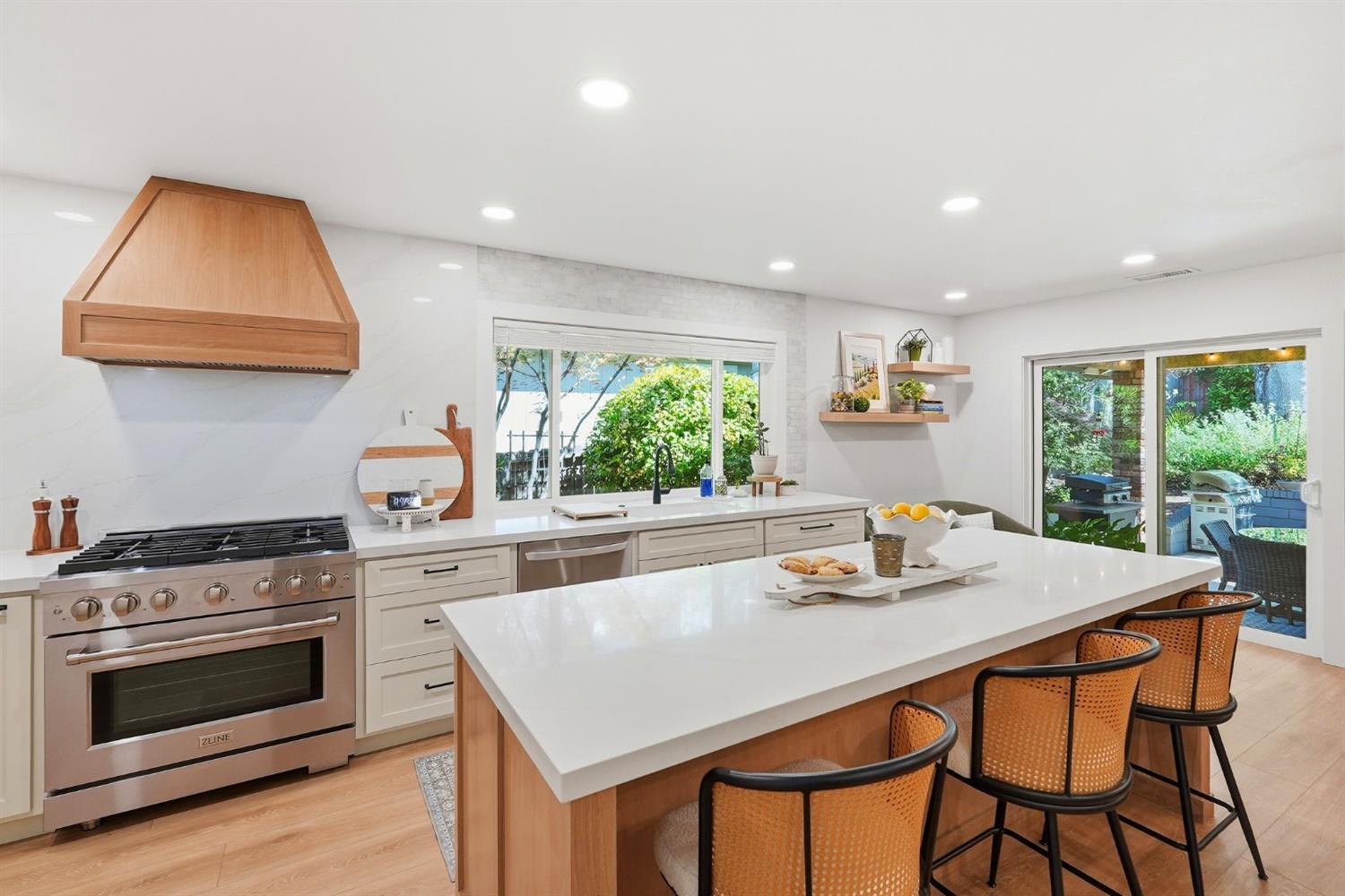 1475 Foxridge Circle