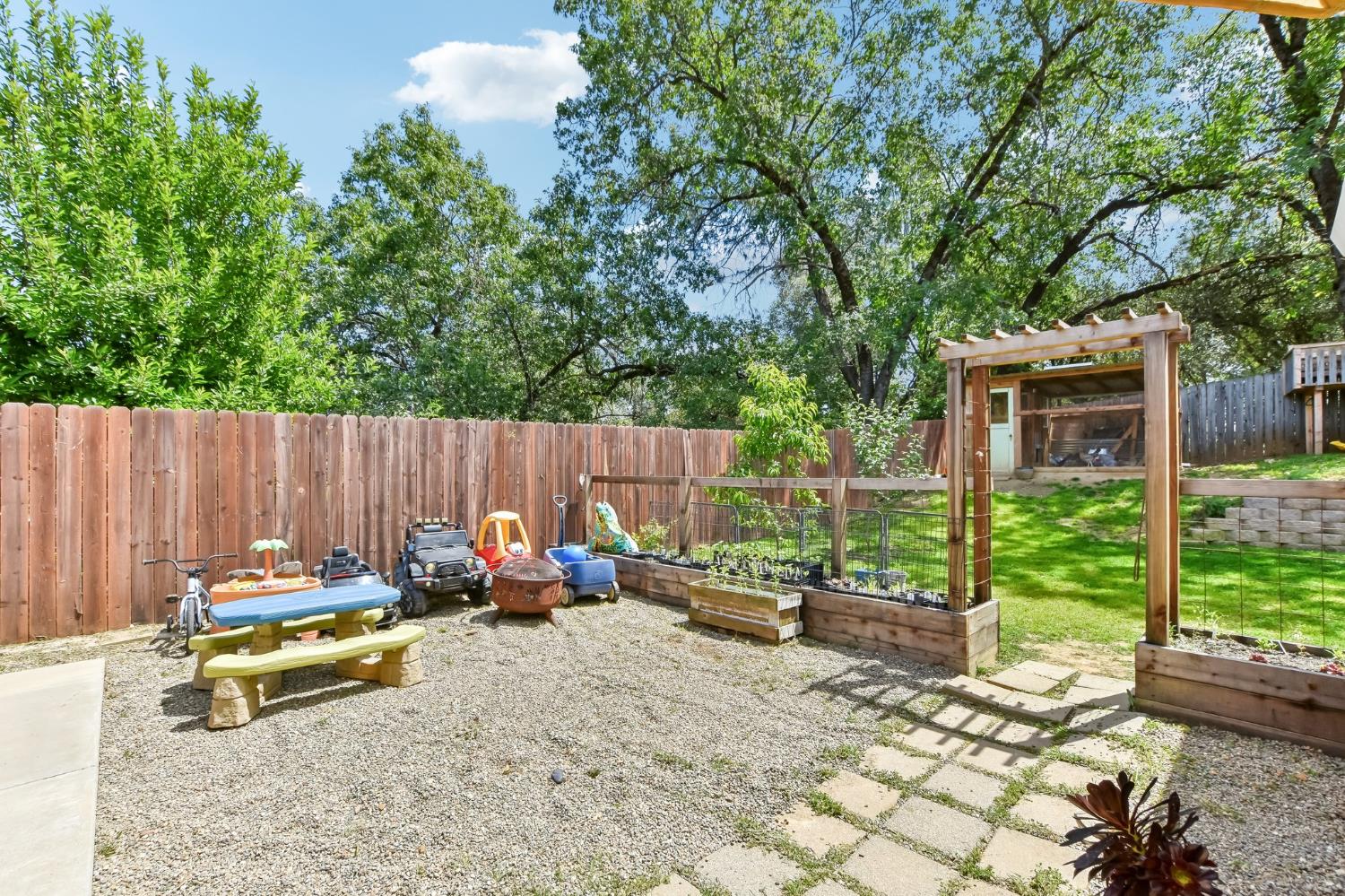 564 Cappella Drive