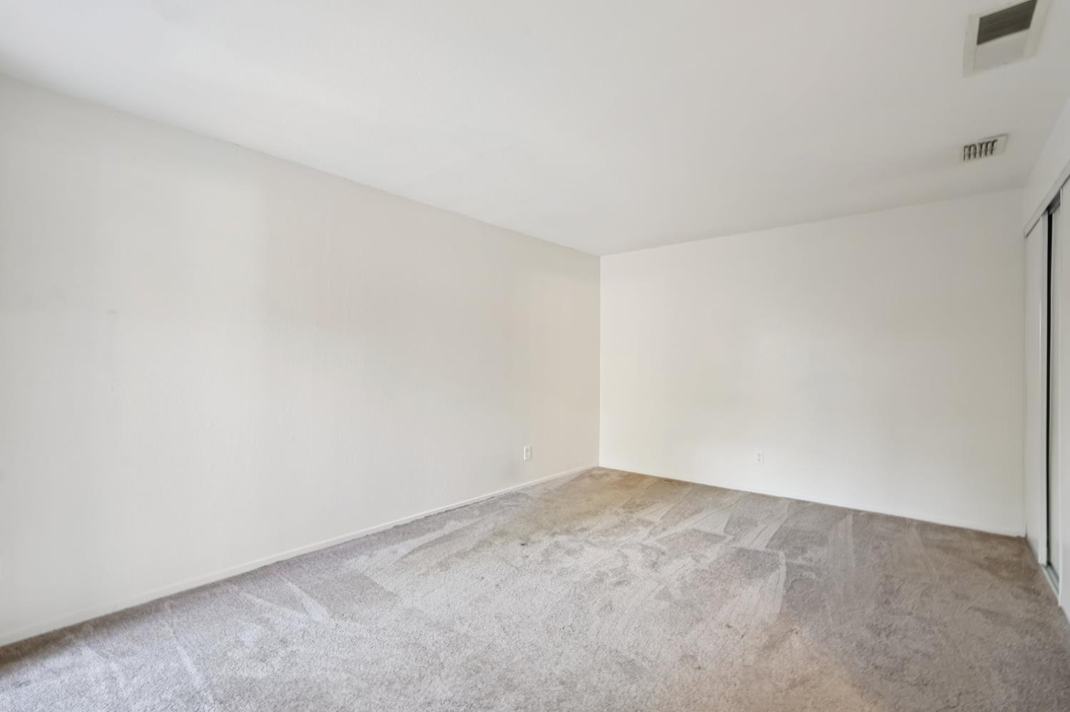 937 Fulton Avenue 502