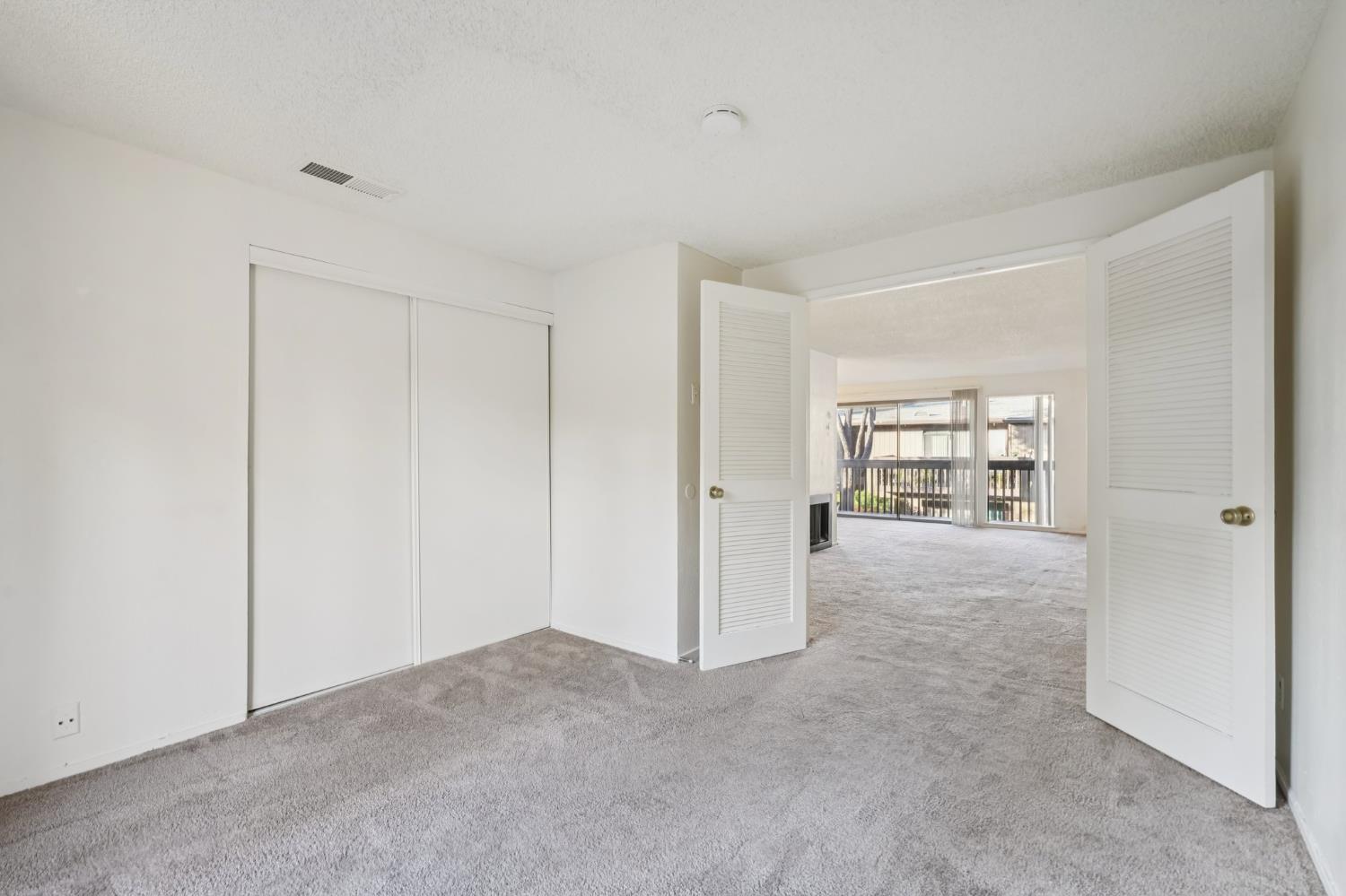 937 Fulton Avenue 502