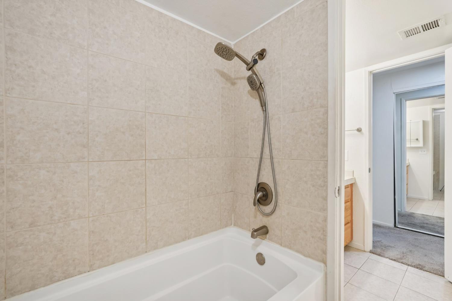 937 Fulton Avenue 502