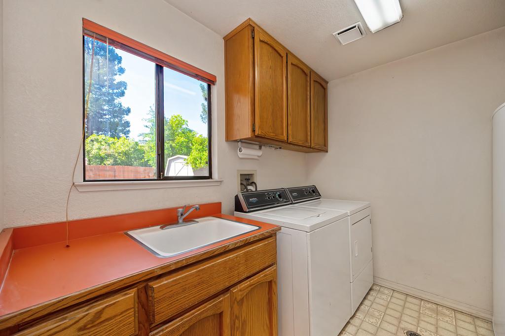 4124 Mindt Court