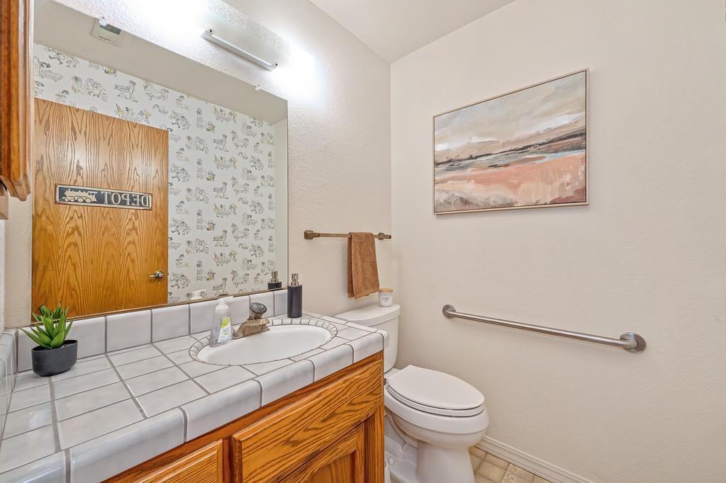 4124 Mindt Court