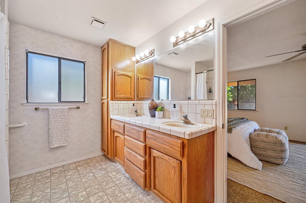 4124 Mindt Court