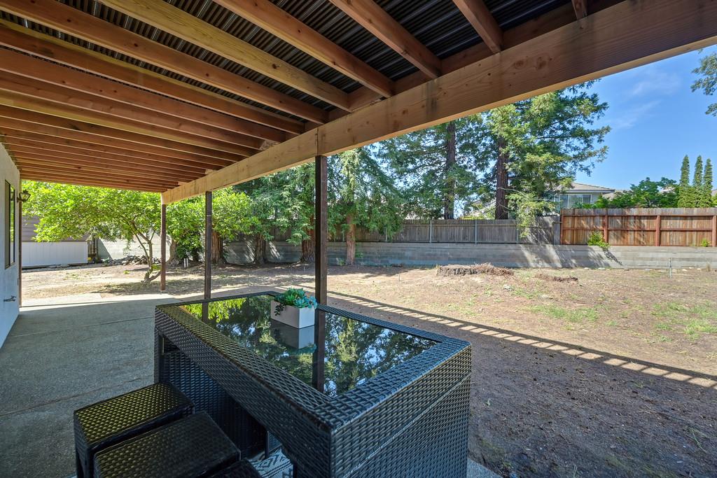 4124 Mindt Court