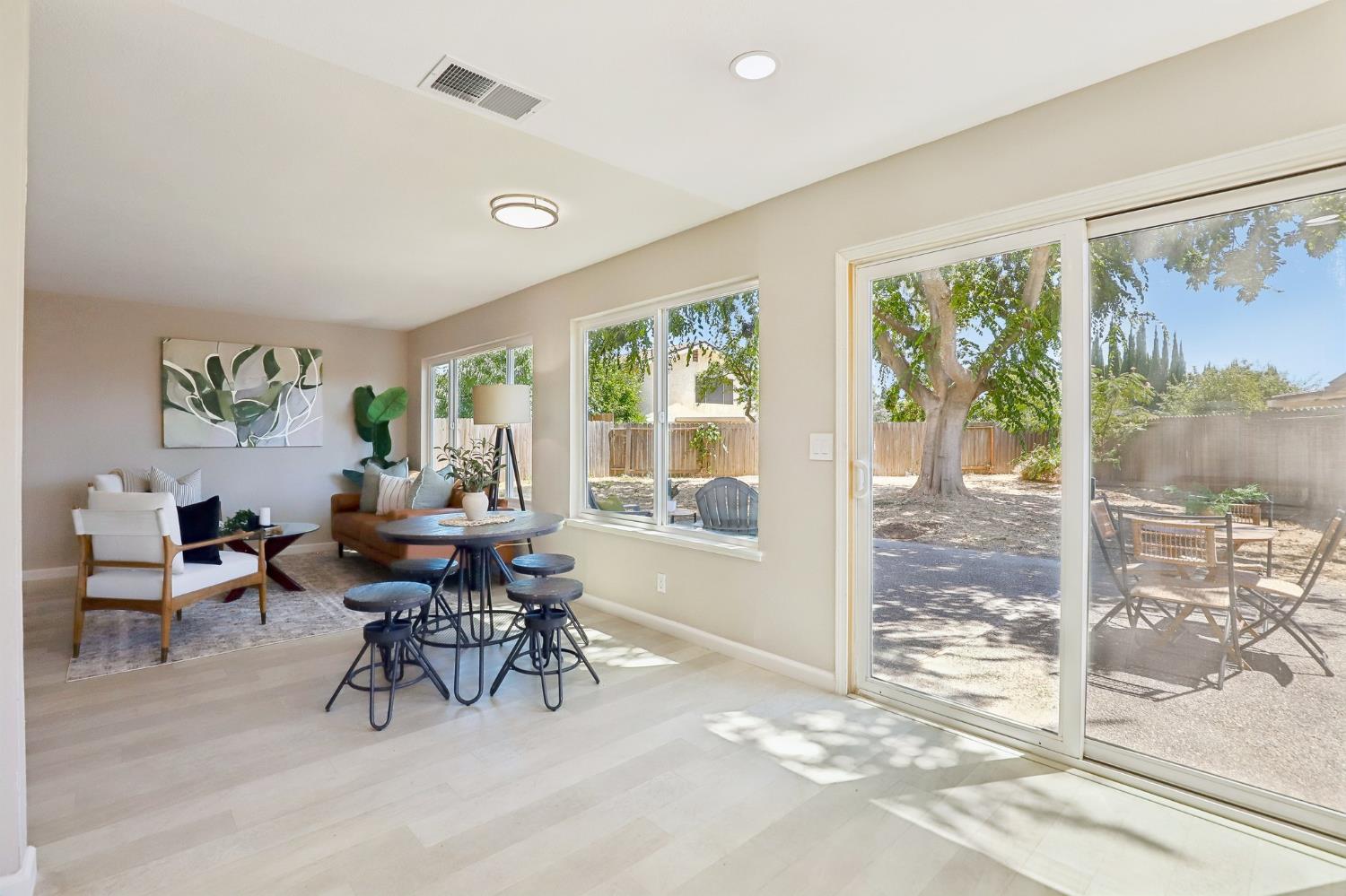 8414 Pyracantha Court