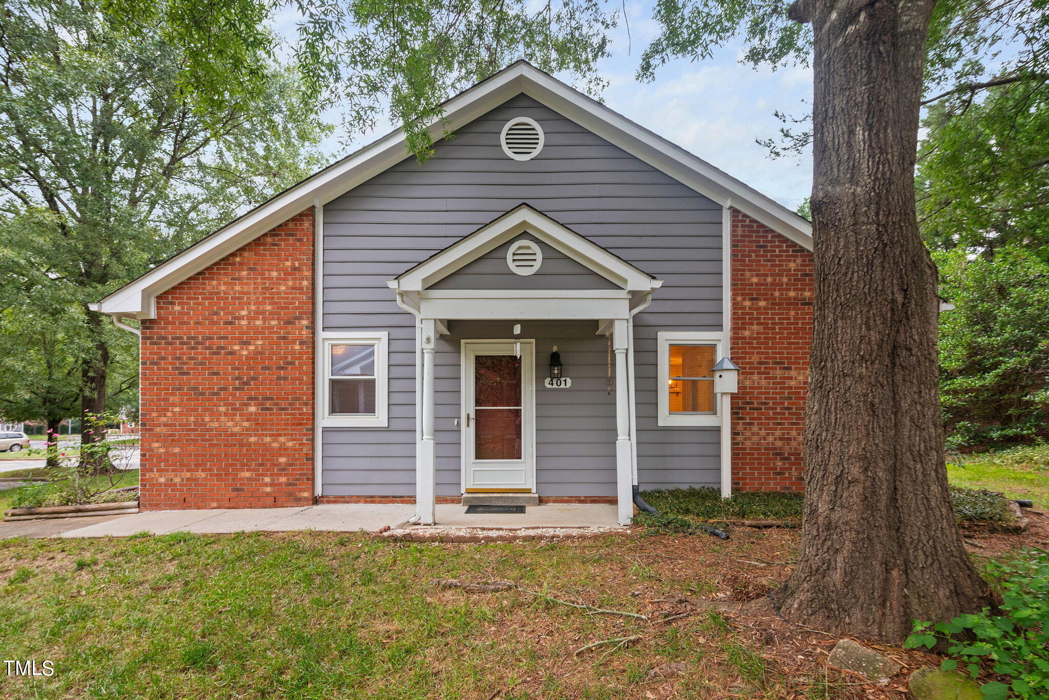 401 Huntington Park Drive