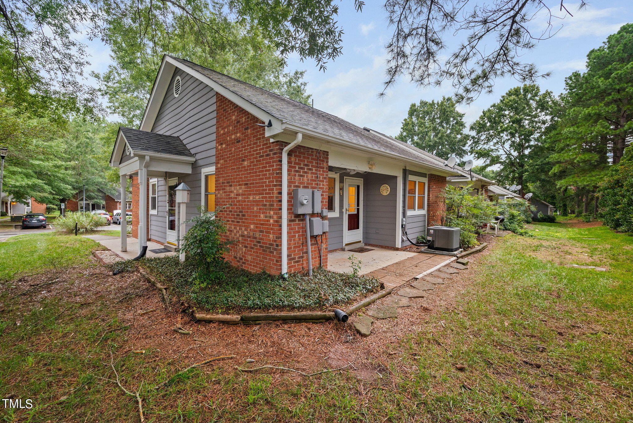 401 Huntington Park Drive