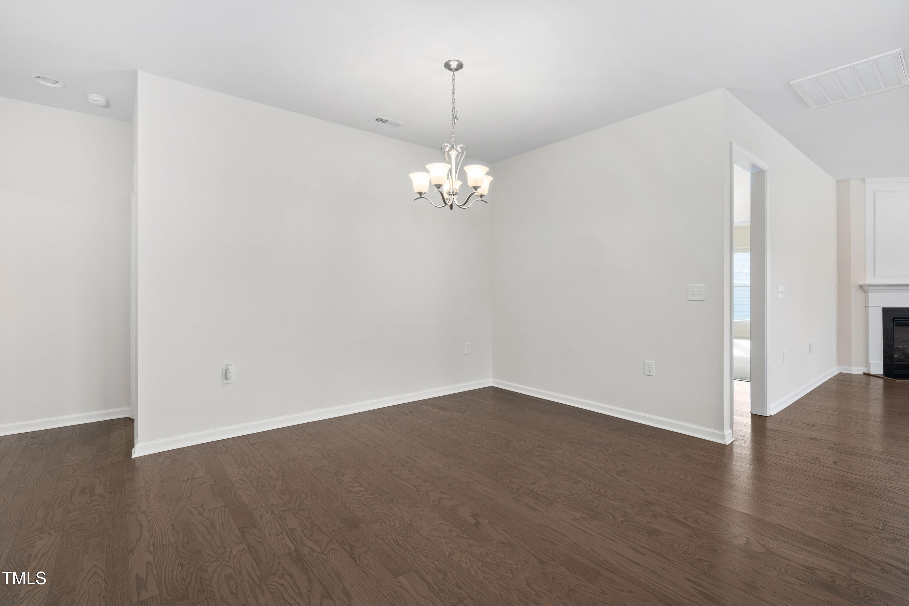 302 Sailfish Court