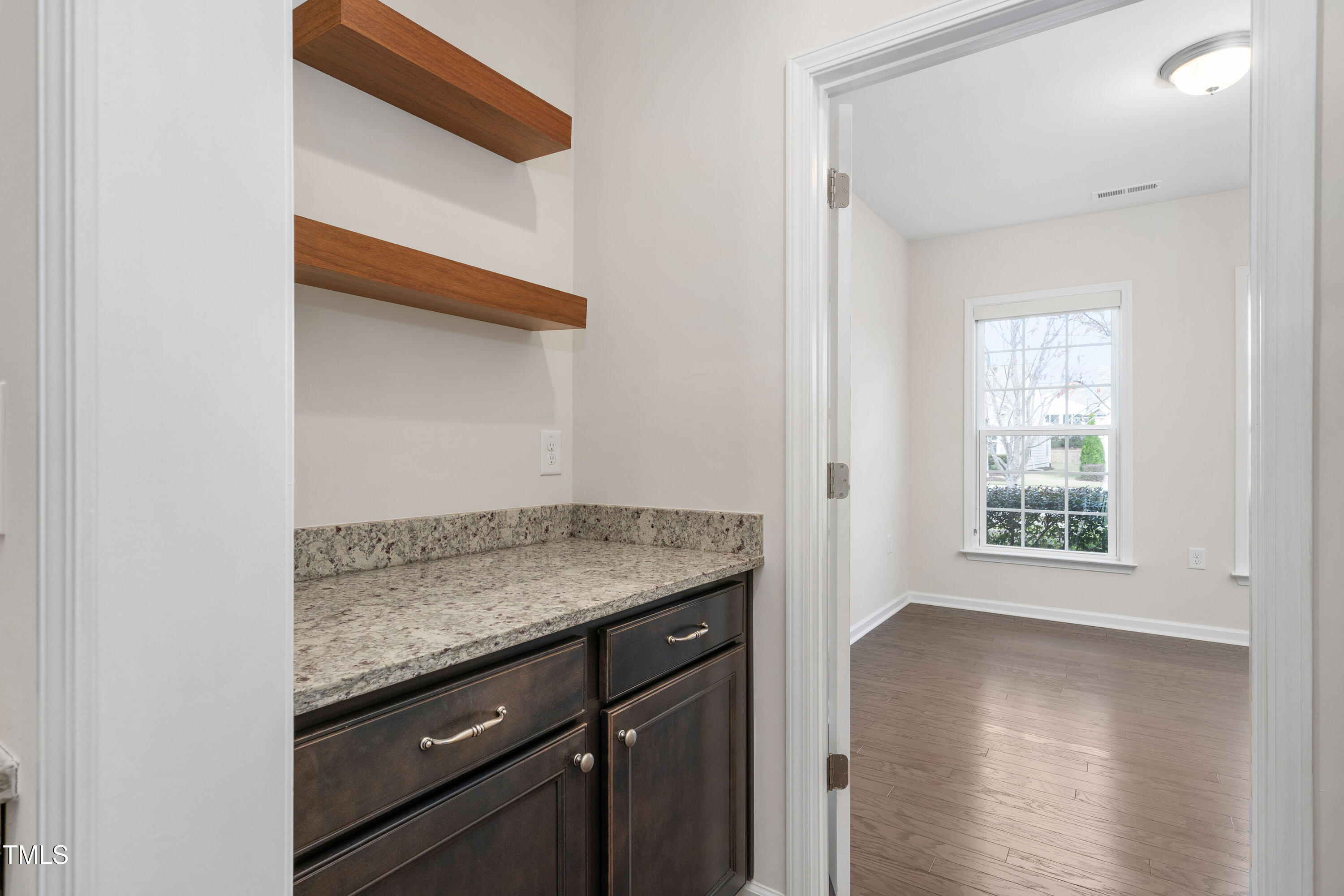 302 Sailfish Court