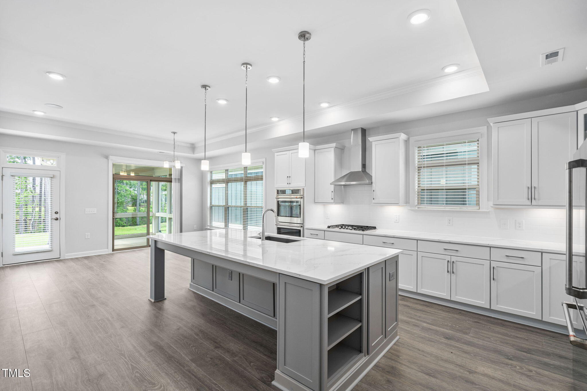 1009 Middleground Circle