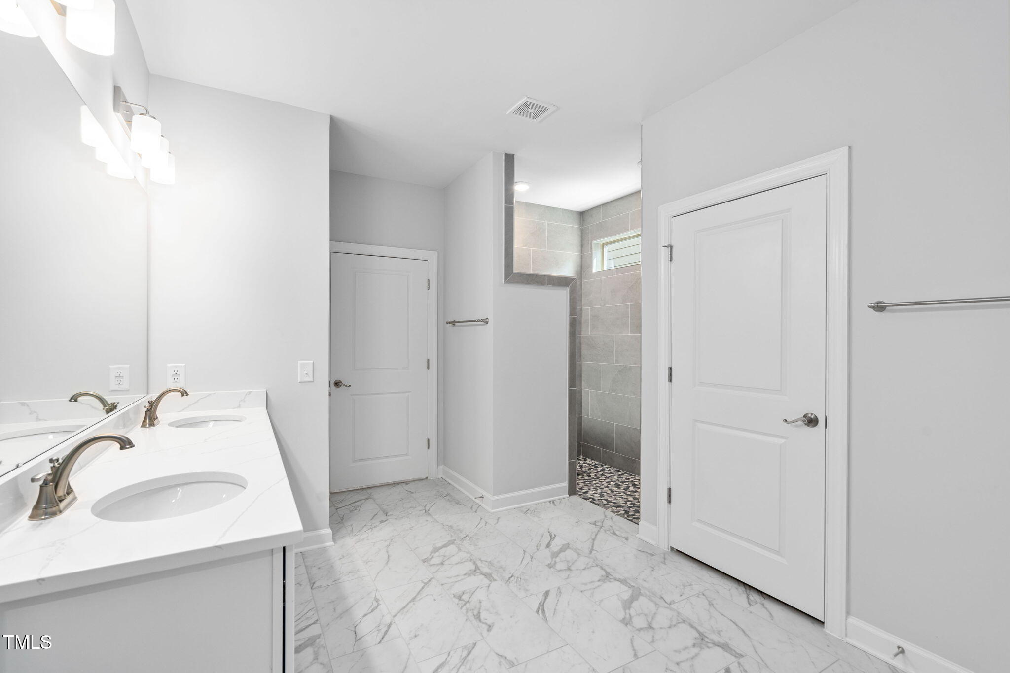 1009 Middleground Circle