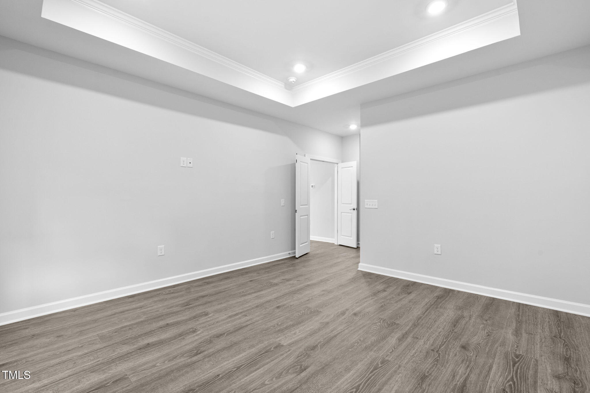 1009 Middleground Circle