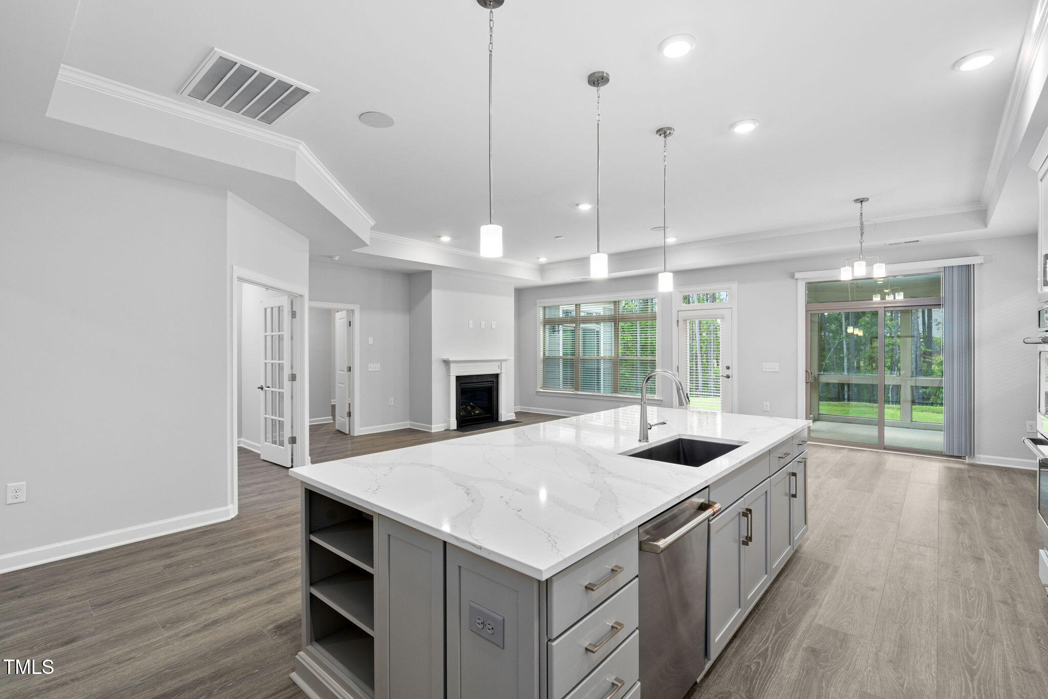 1009 Middleground Circle