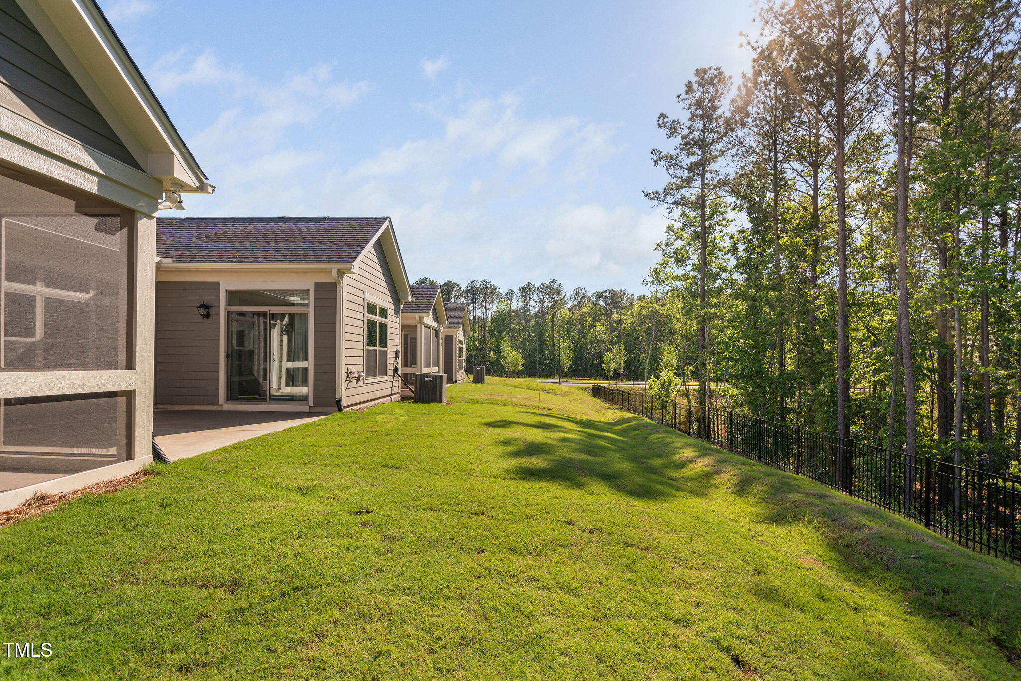 1009 Middleground Circle