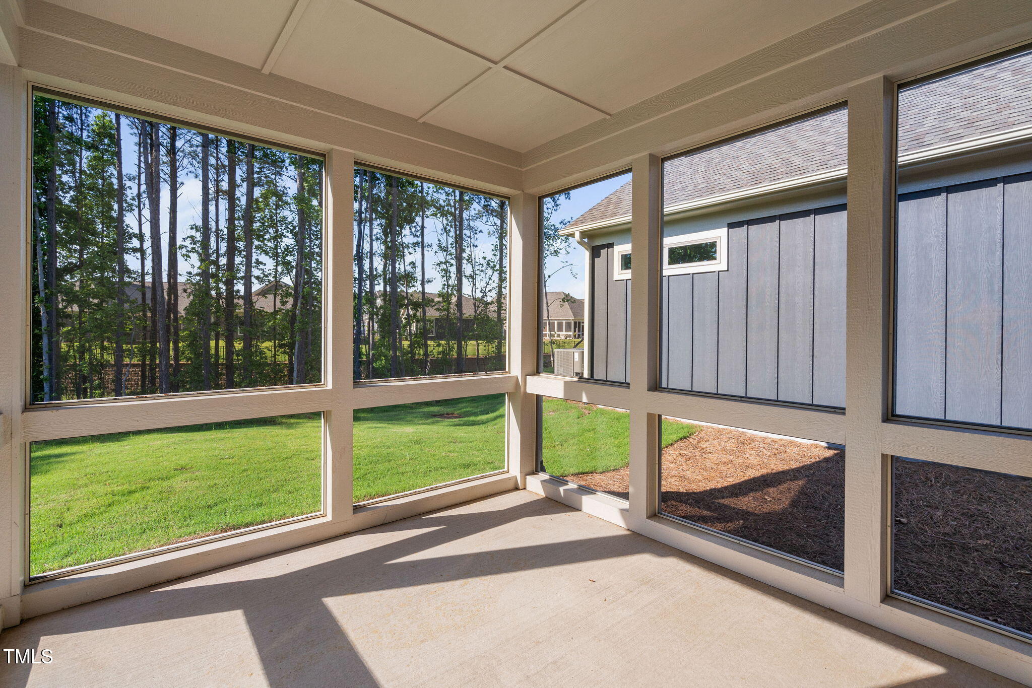 1009 Middleground Circle
