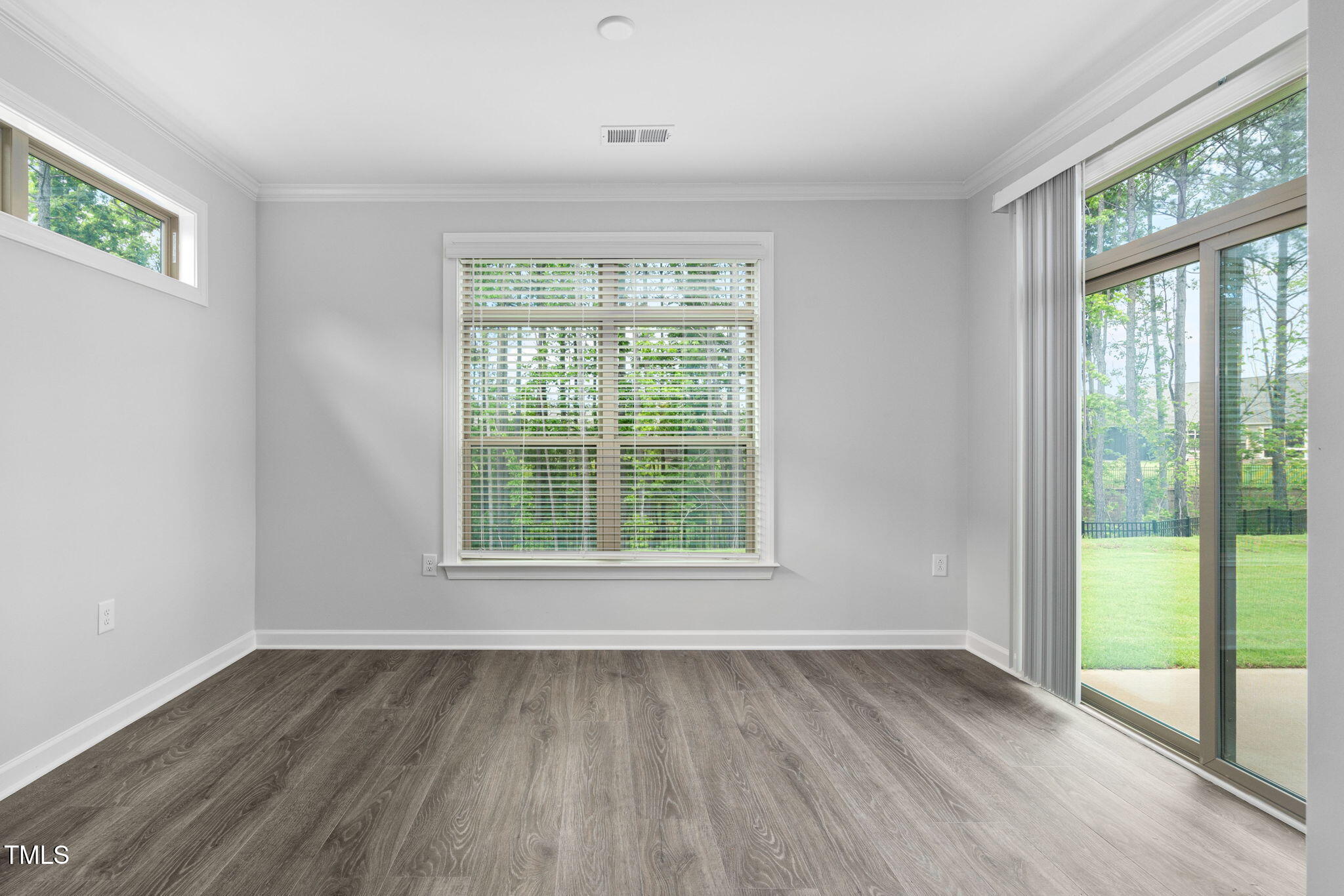1009 Middleground Circle