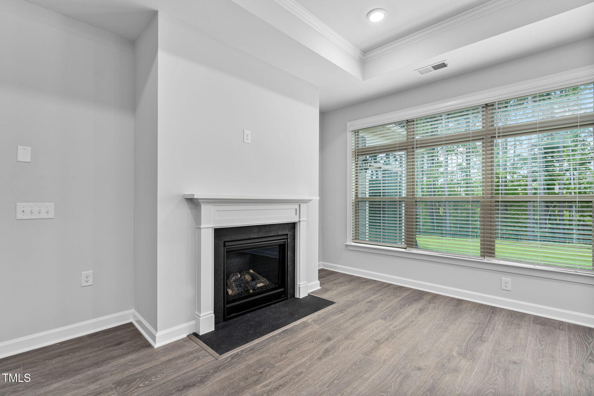 1009 Middleground Circle