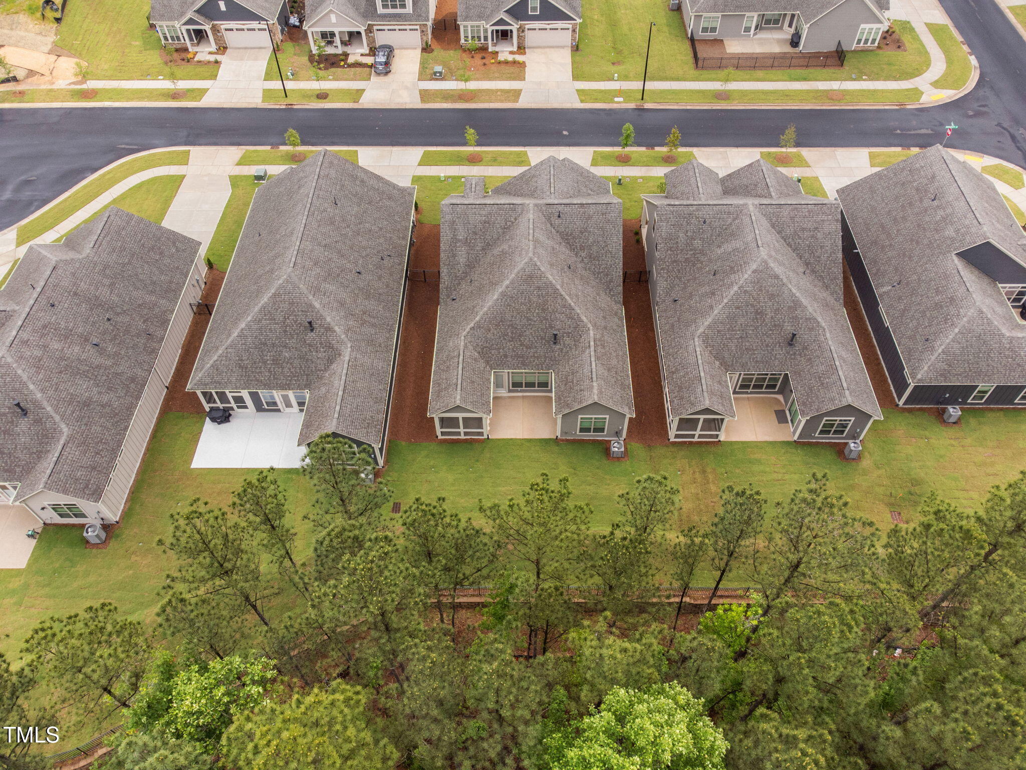 1009 Middleground Circle