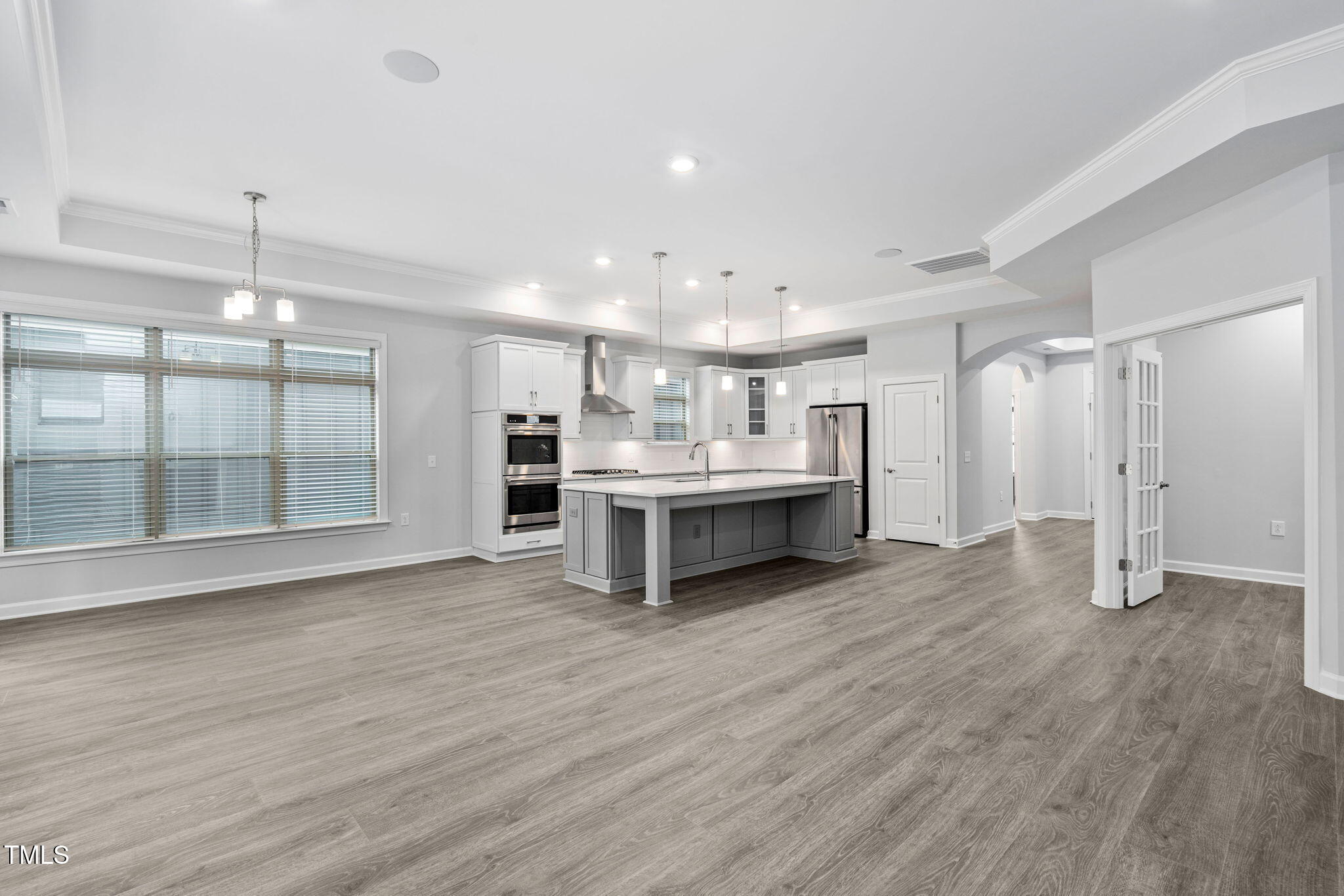 1009 Middleground Circle