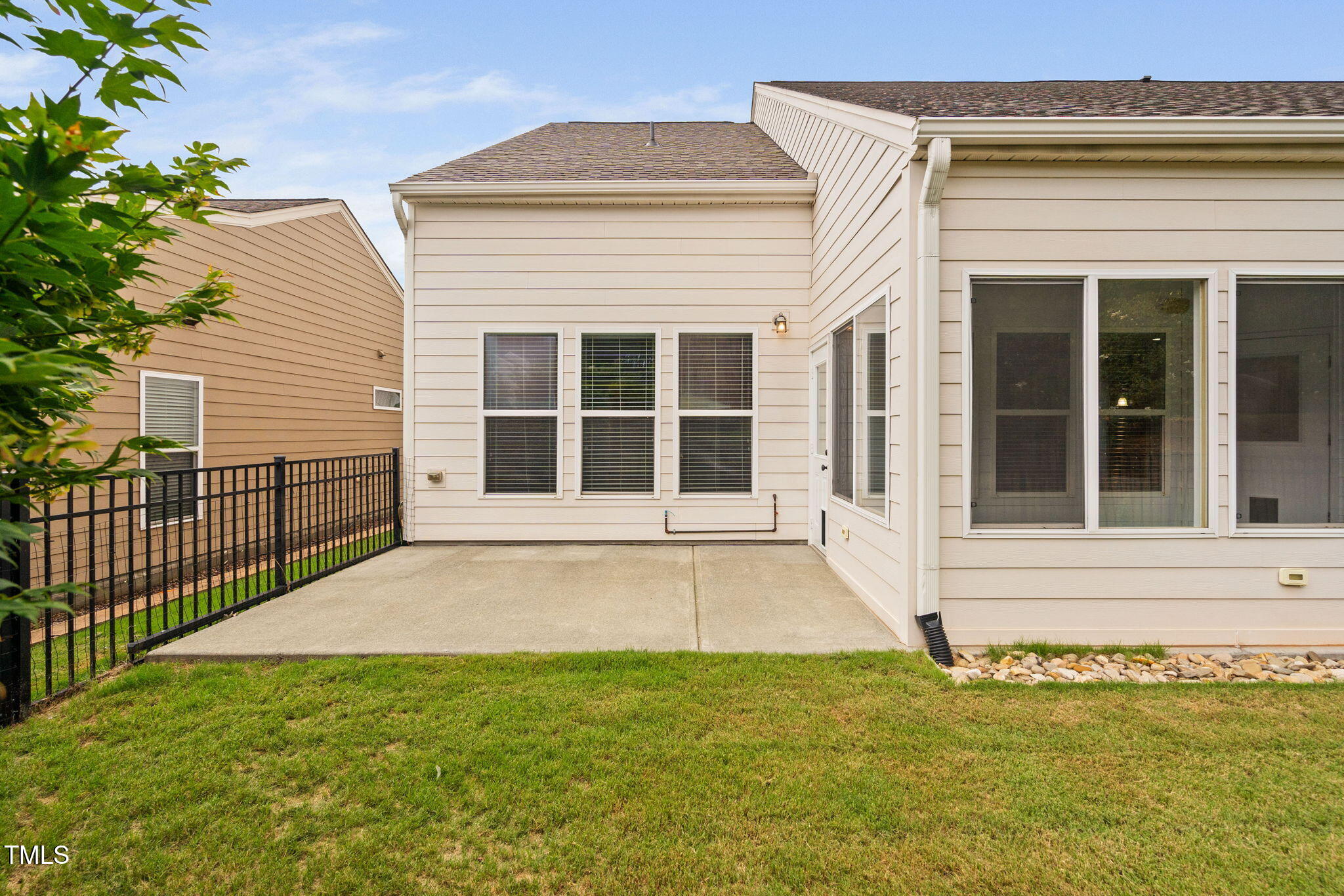 1104 Gaston Manor Drive