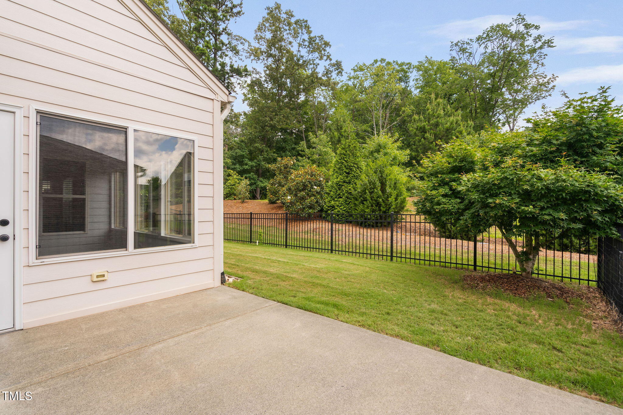 1104 Gaston Manor Drive