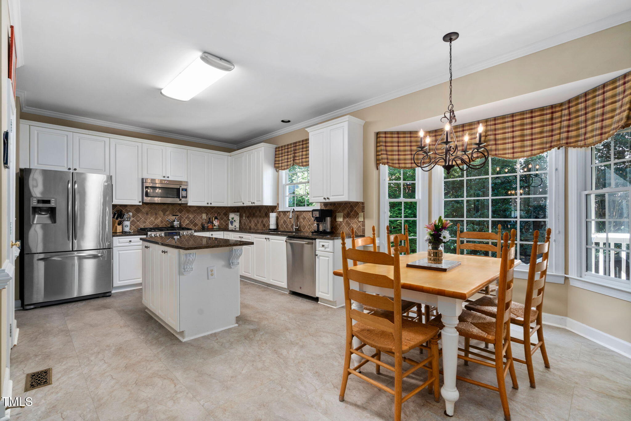 5305 Willow Cry Lane