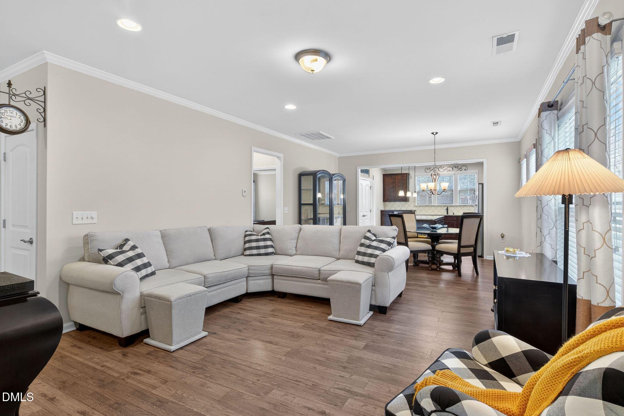 301 Pipit Drive