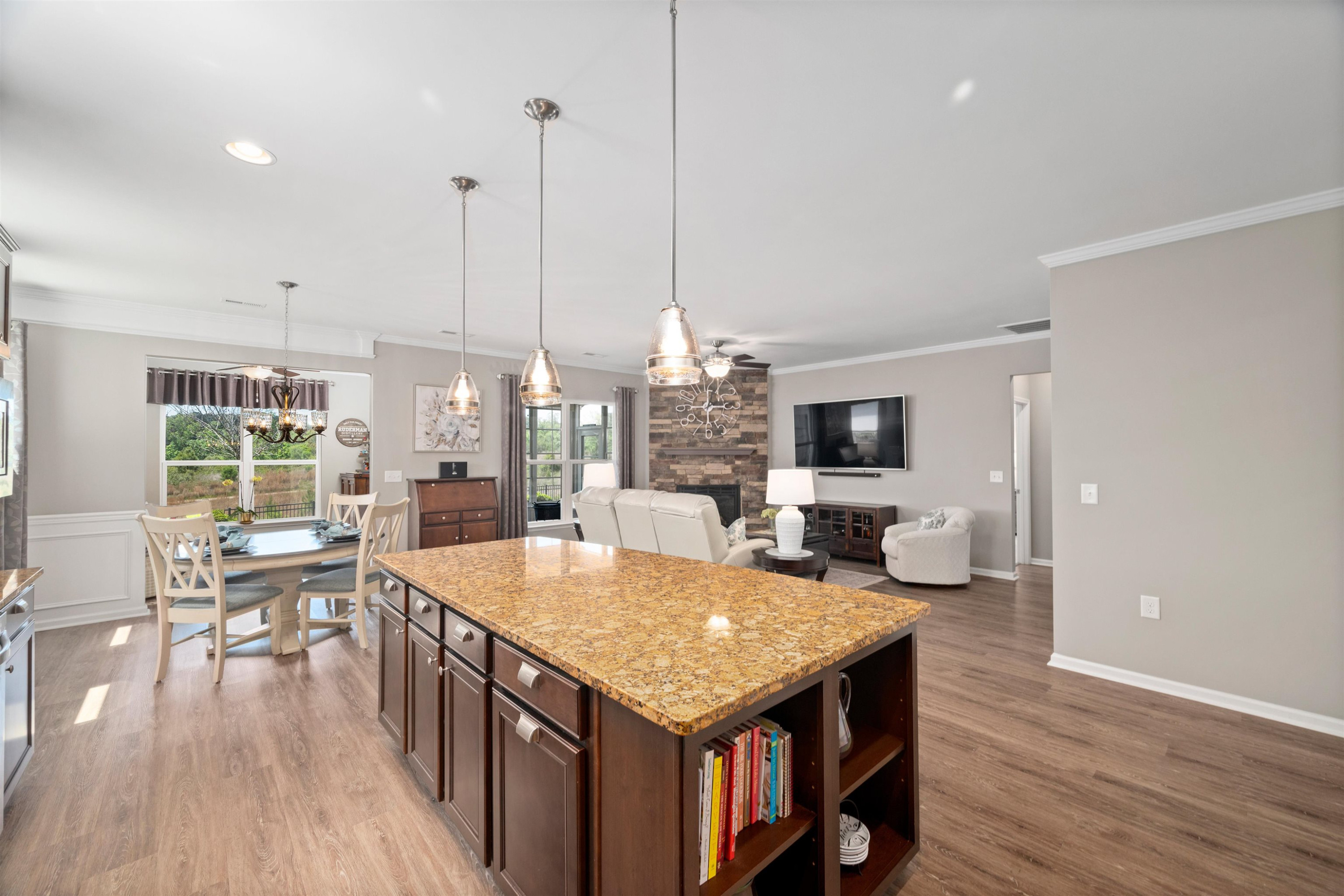 2512 Bloomsbury Manor Drive