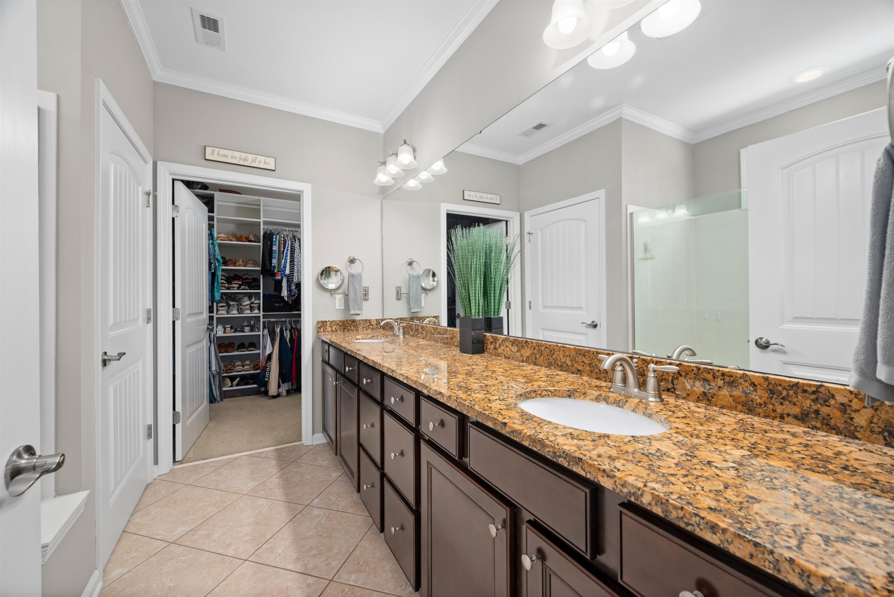 2512 Bloomsbury Manor Drive