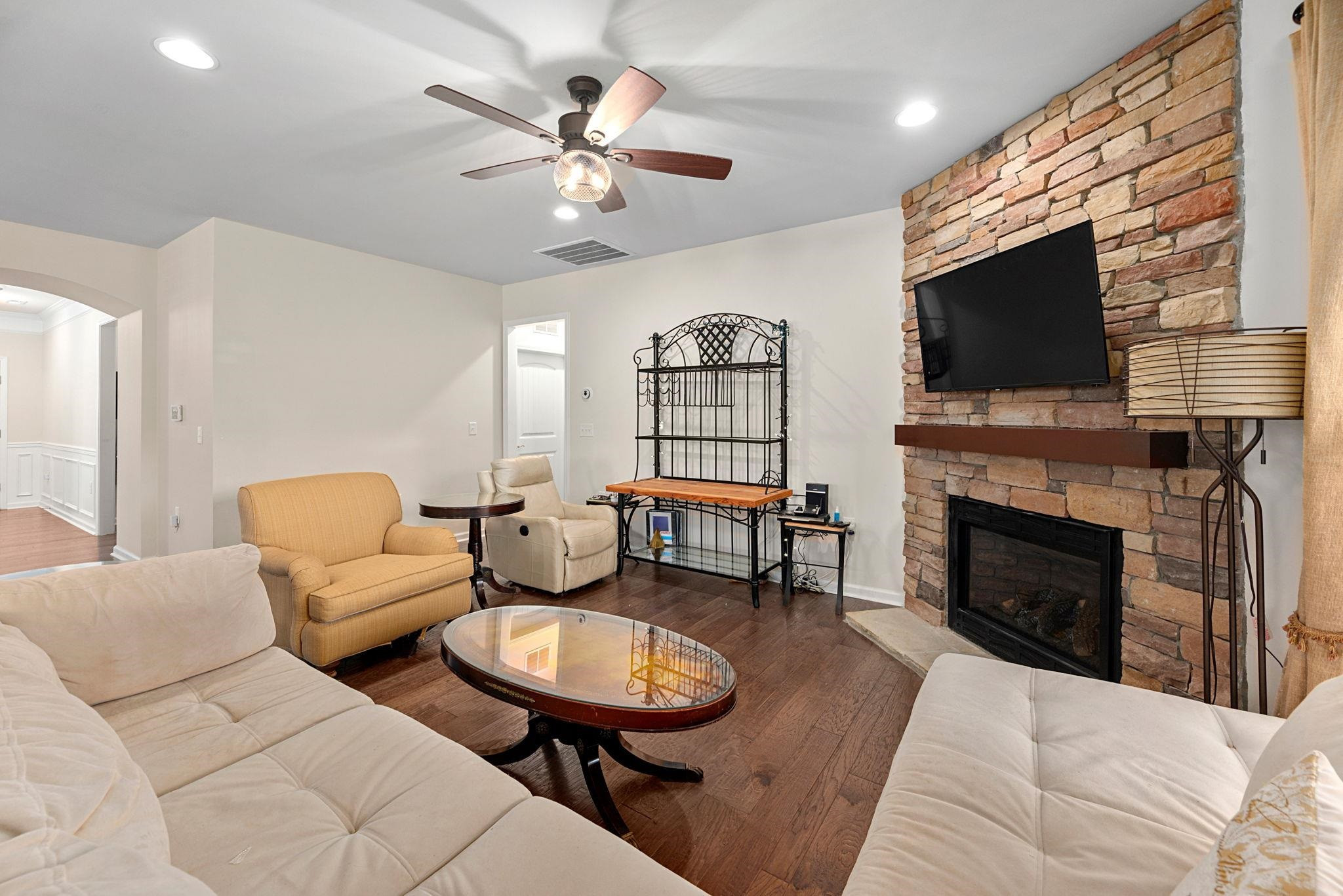 403 Farintosh Valley Lane