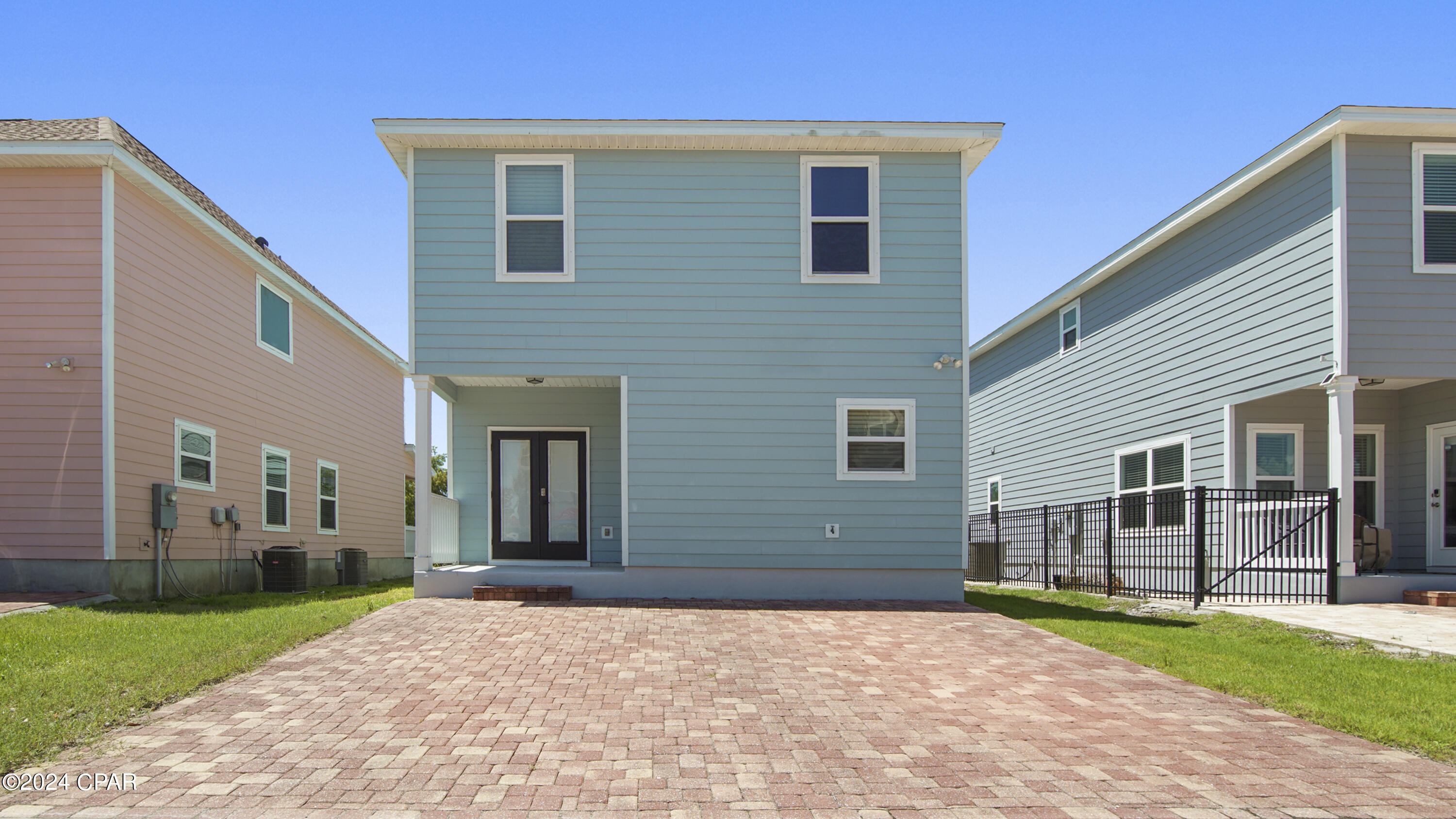 4734 Bigleaf Lane