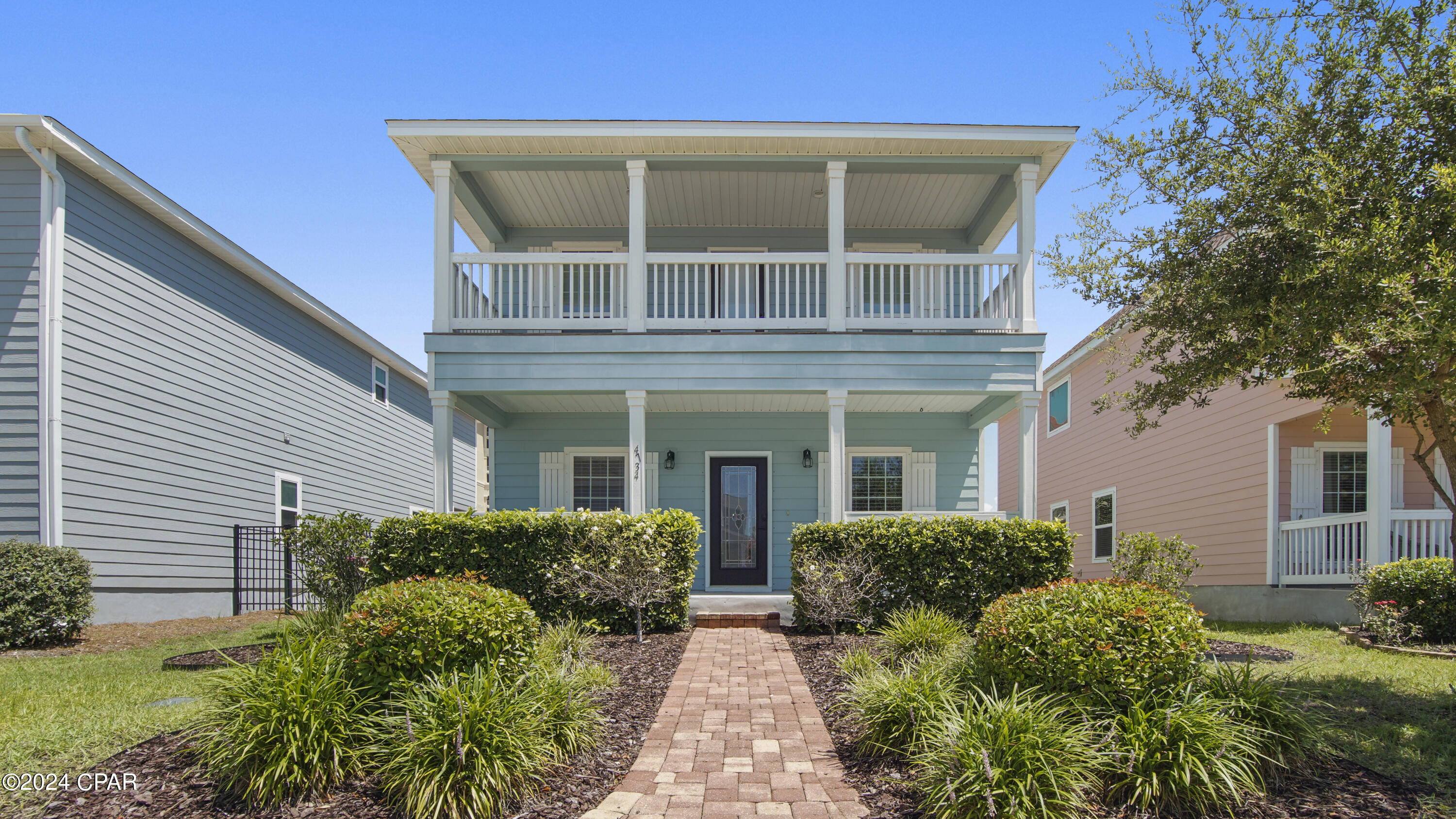 4734 Bigleaf Lane
