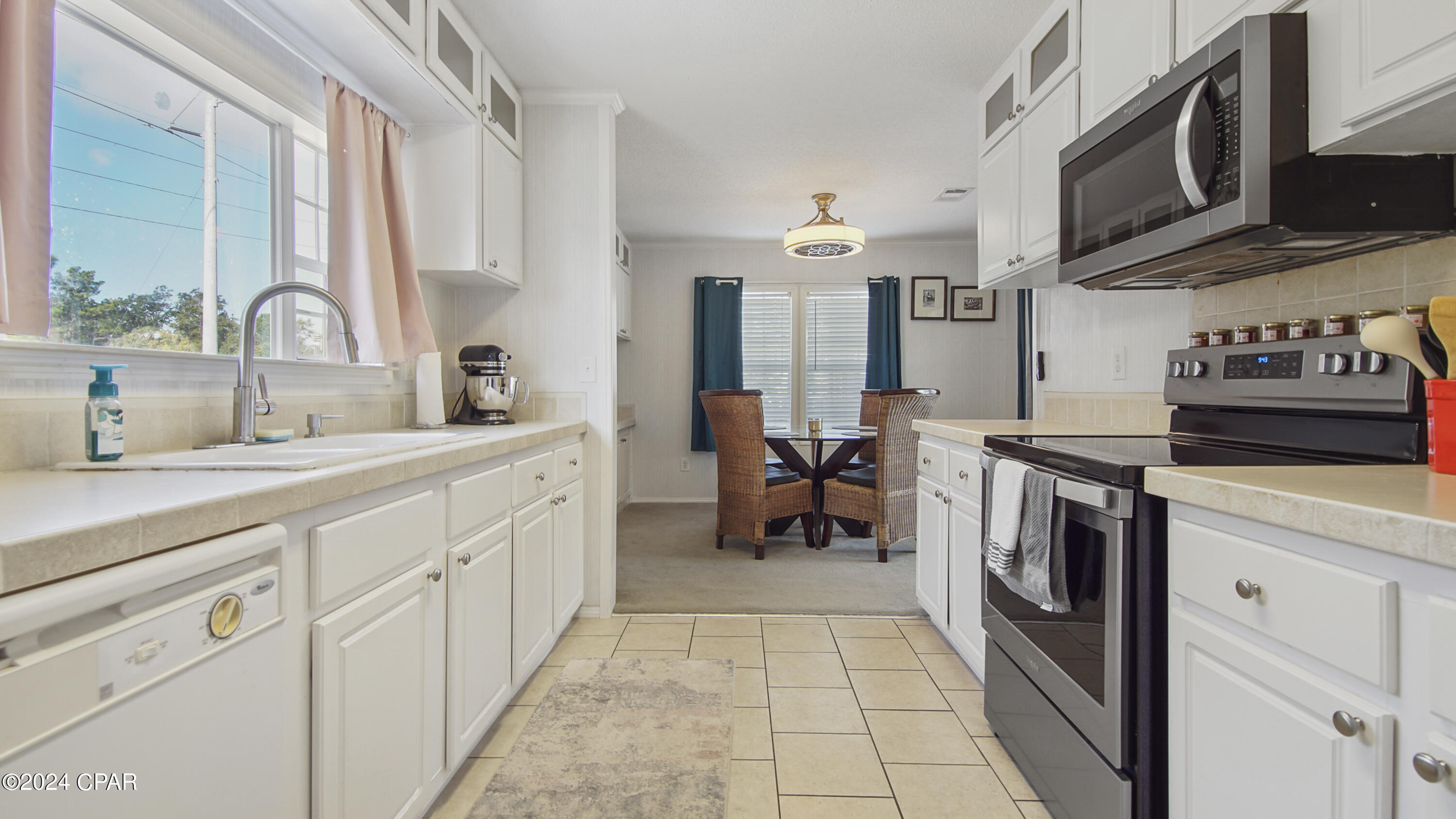 2030 Twin Oaks Drive