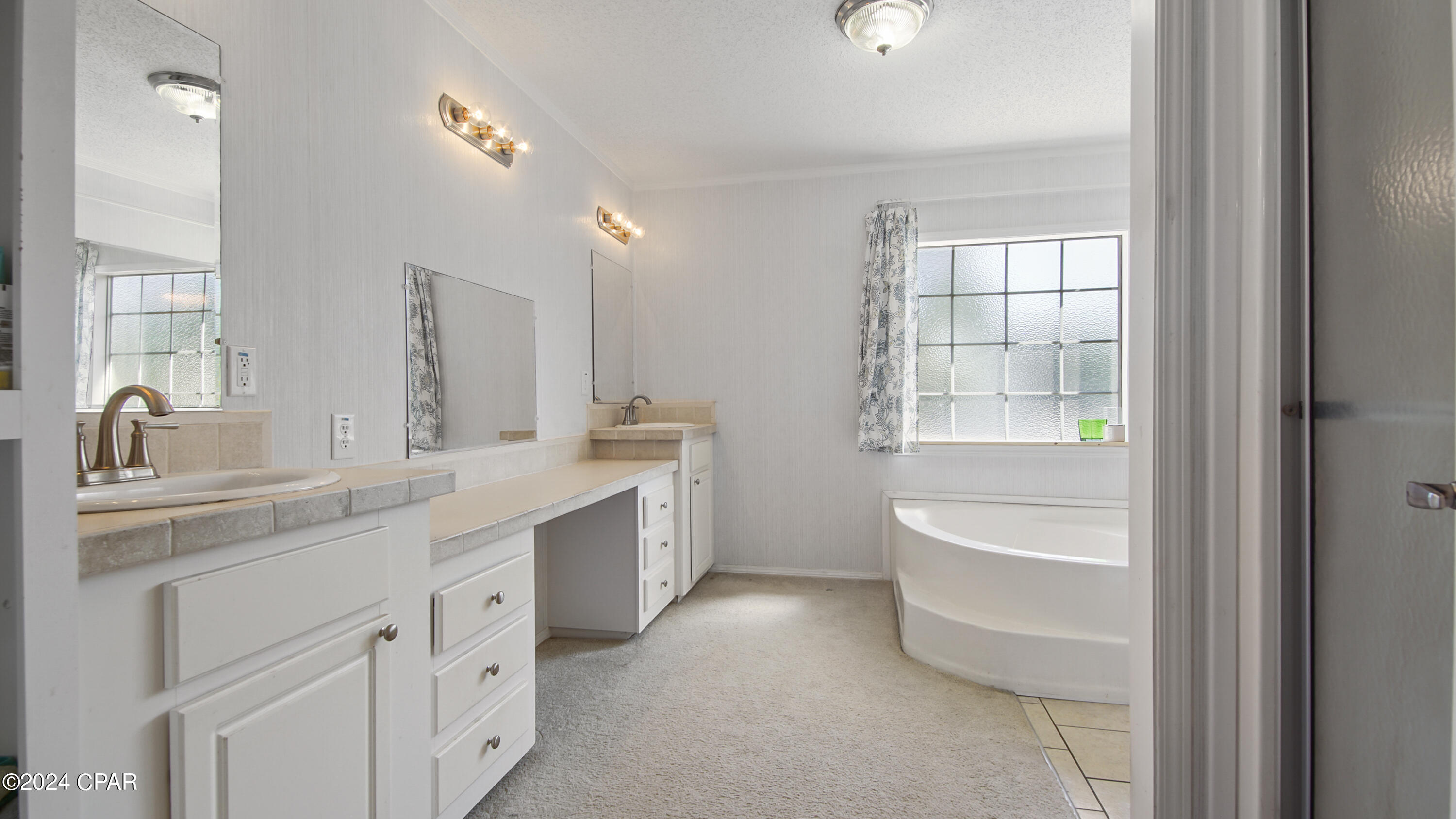 2030 Twin Oaks Drive