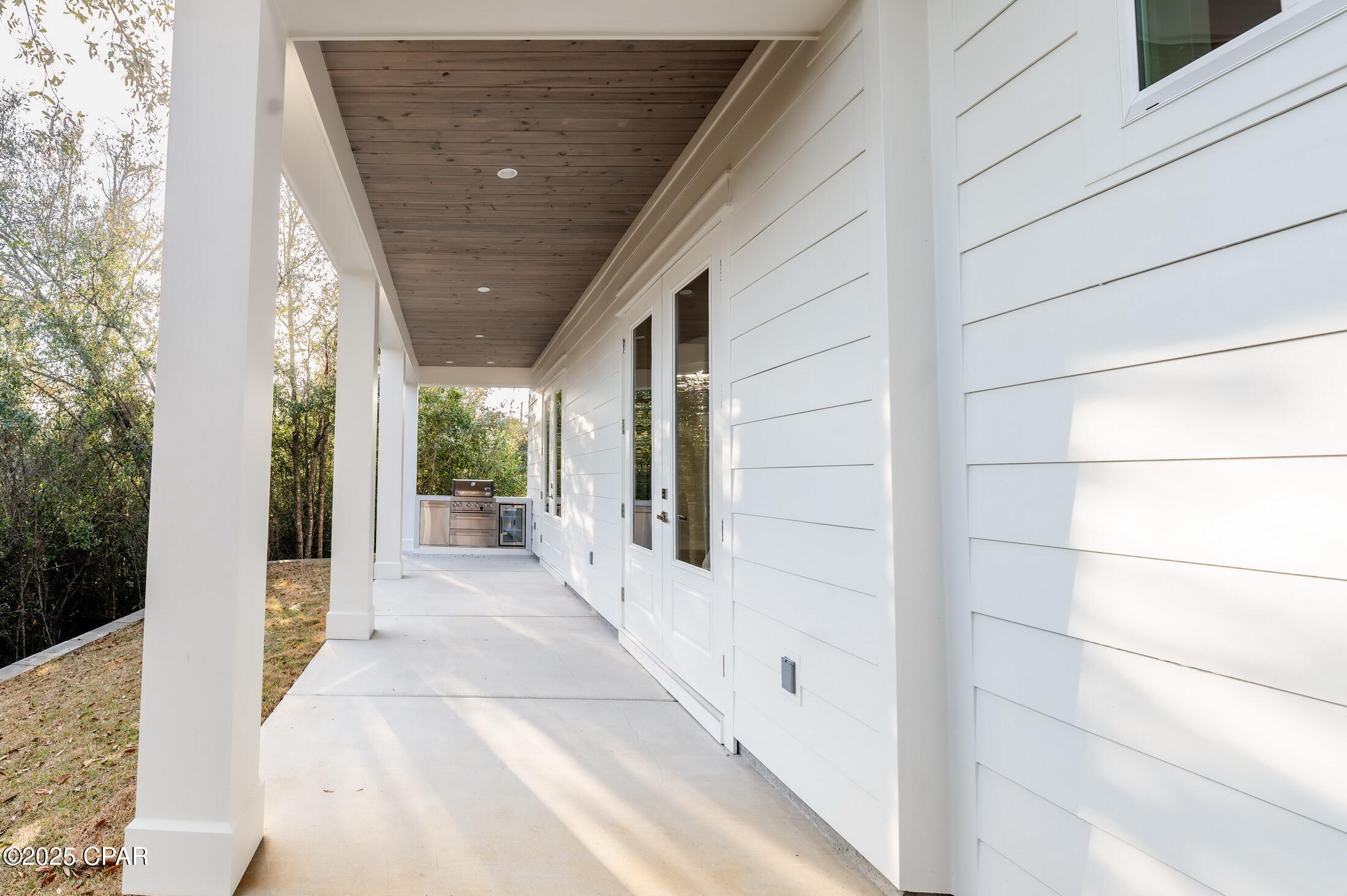 1152 Cove Pointe Drive