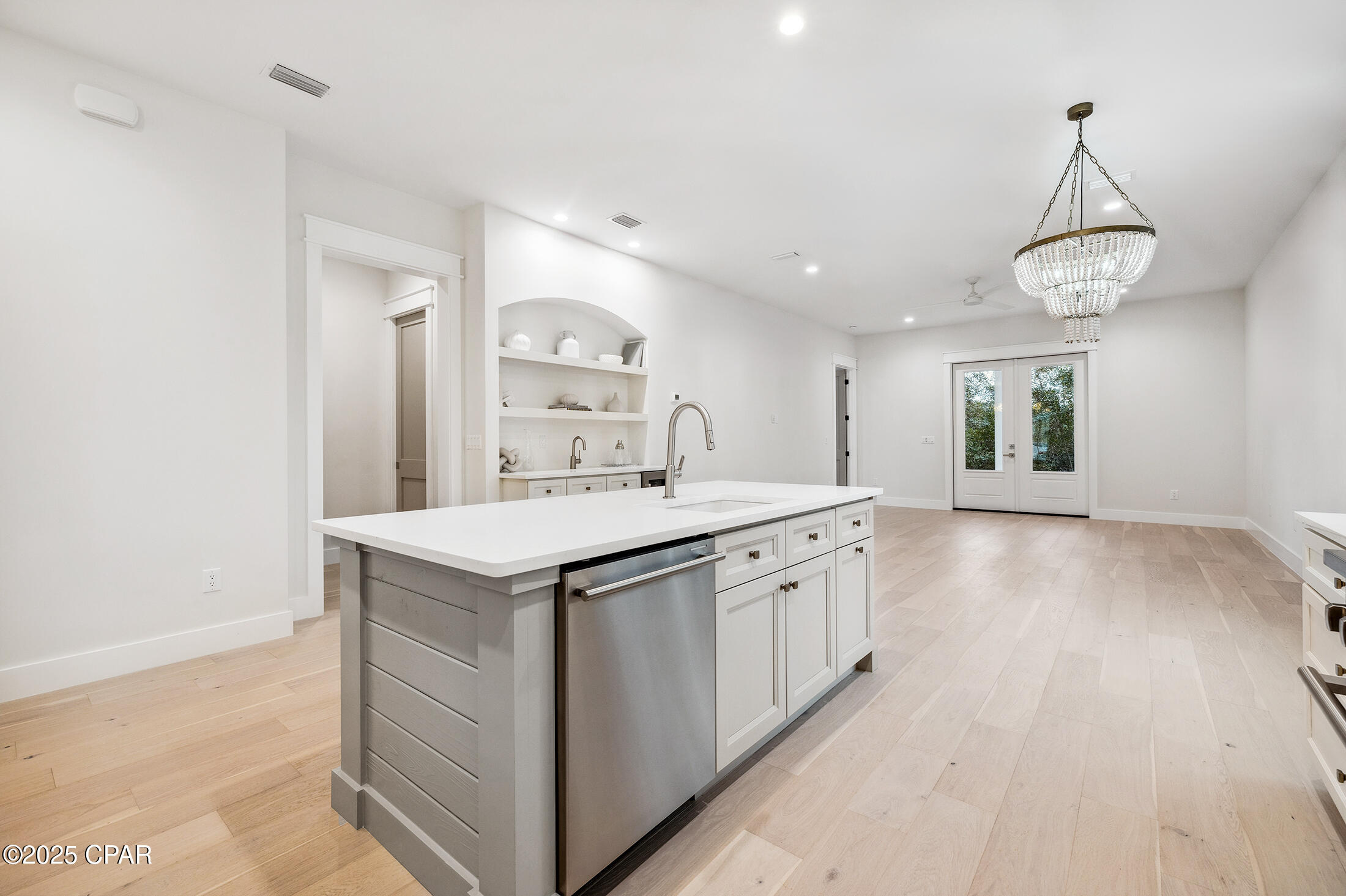 1152 Cove Pointe Drive