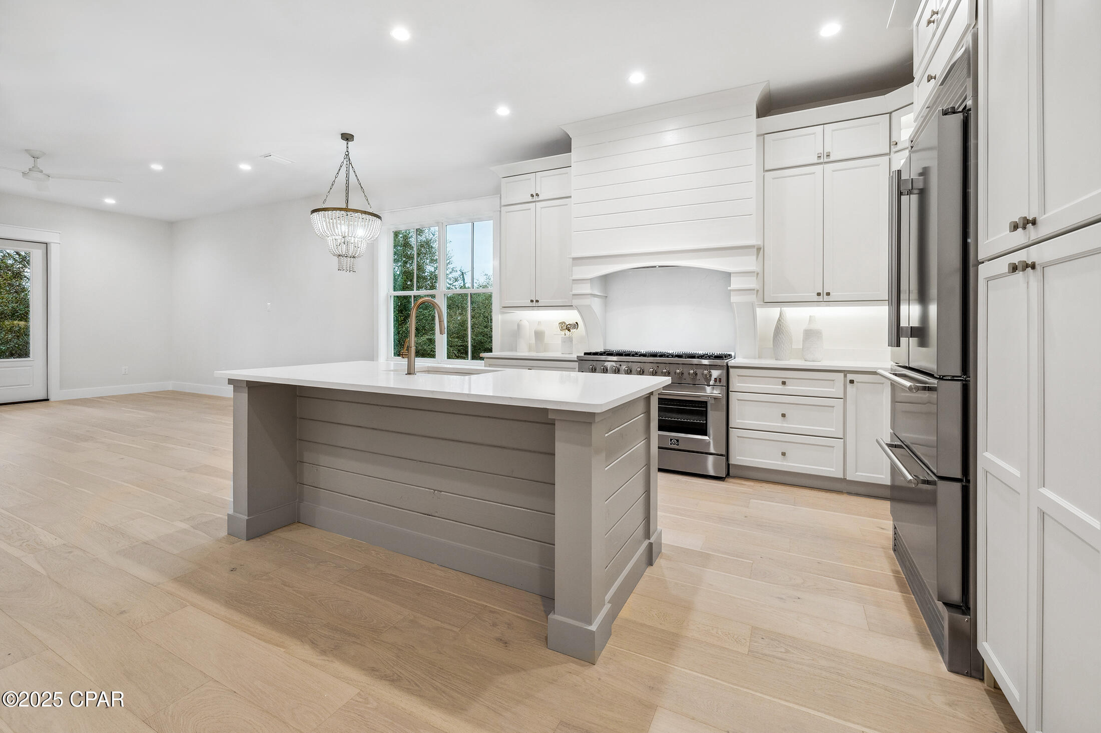 1152 Cove Pointe Drive